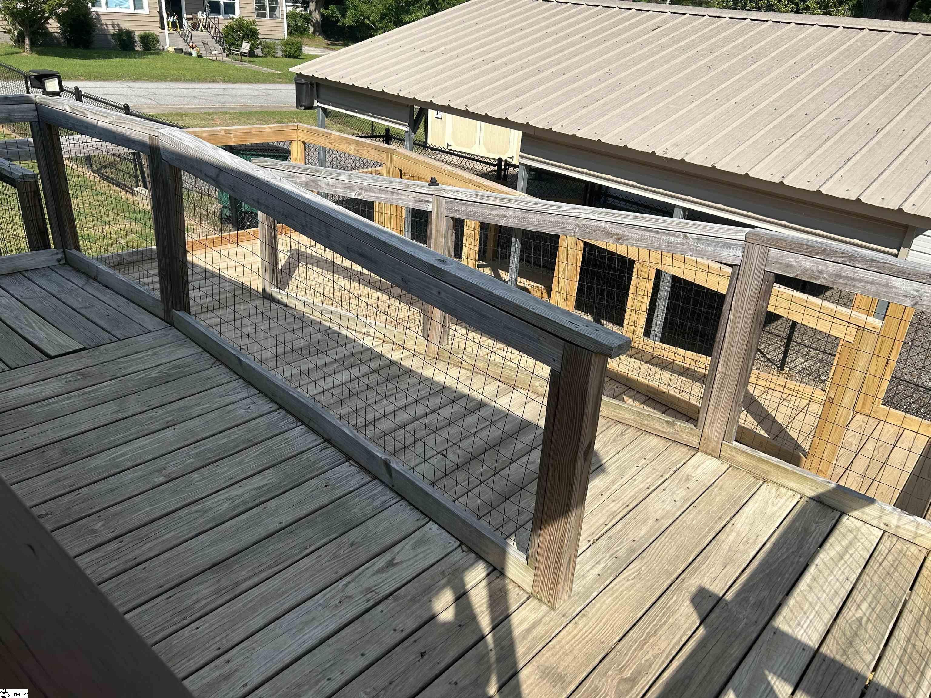 main property photo 37