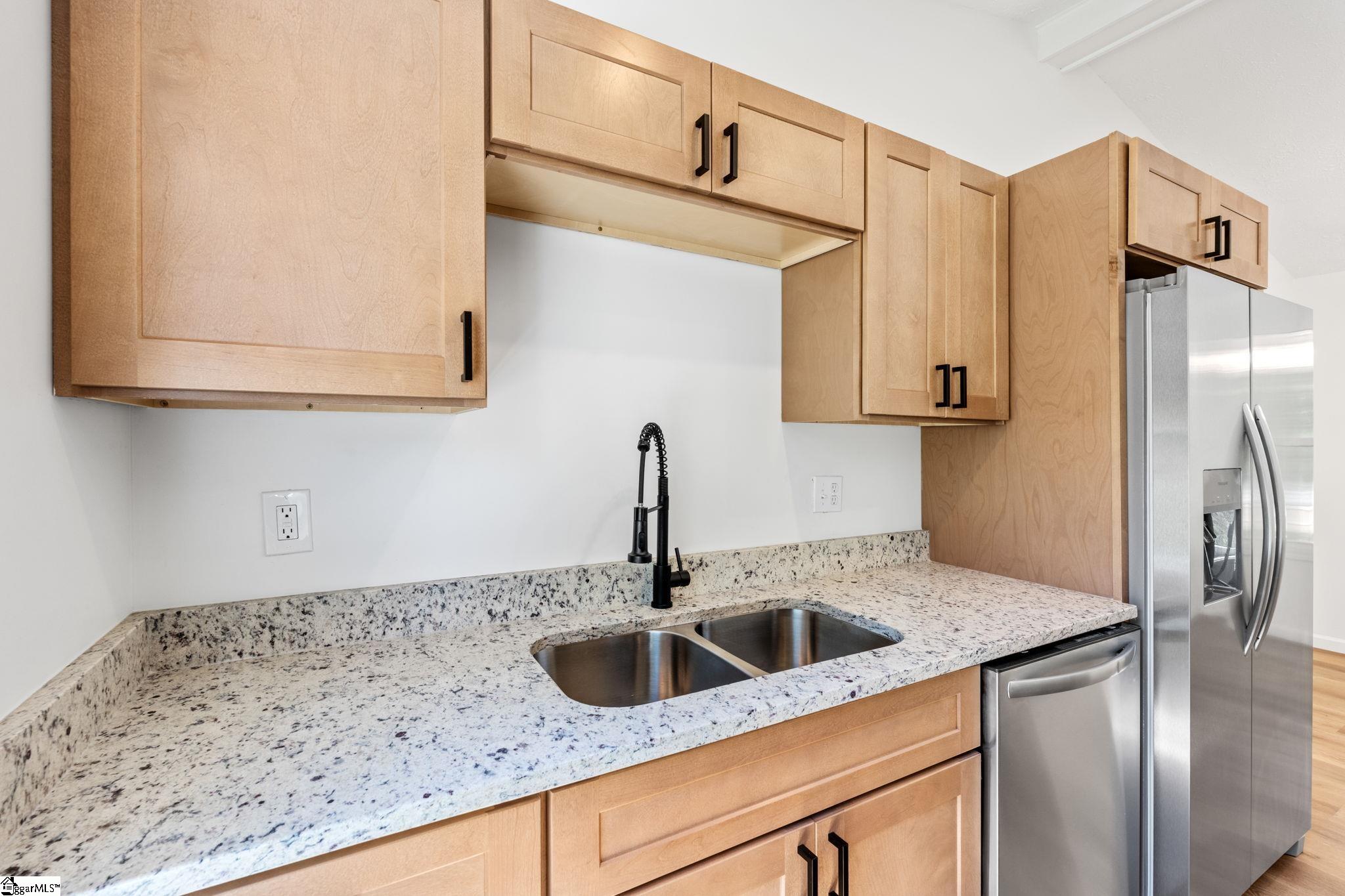property viewer photo 11