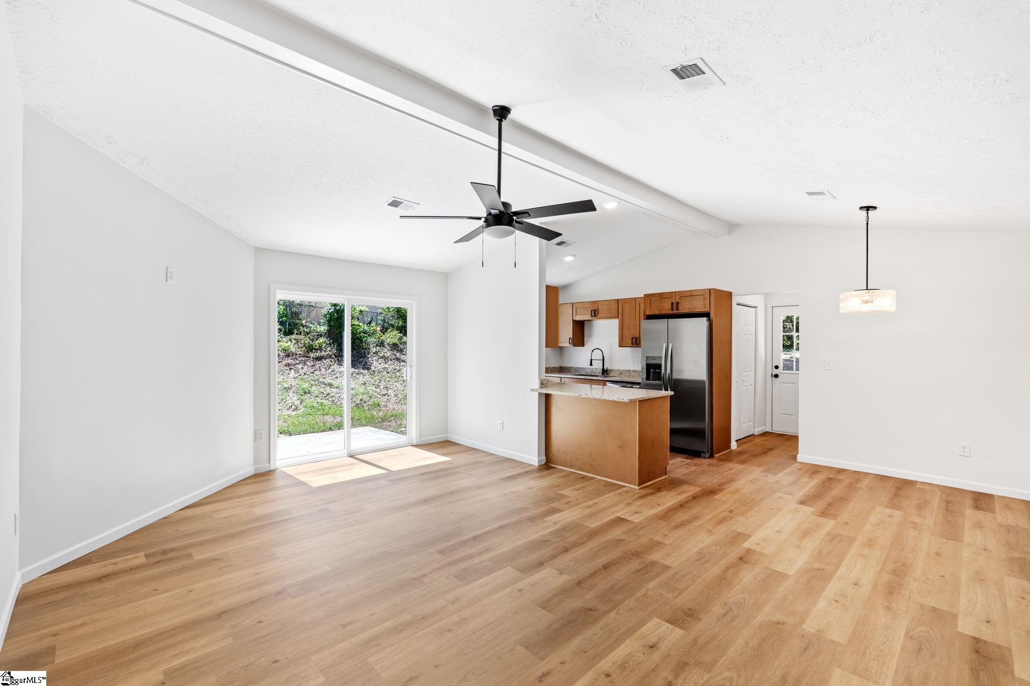 property viewer photo 5