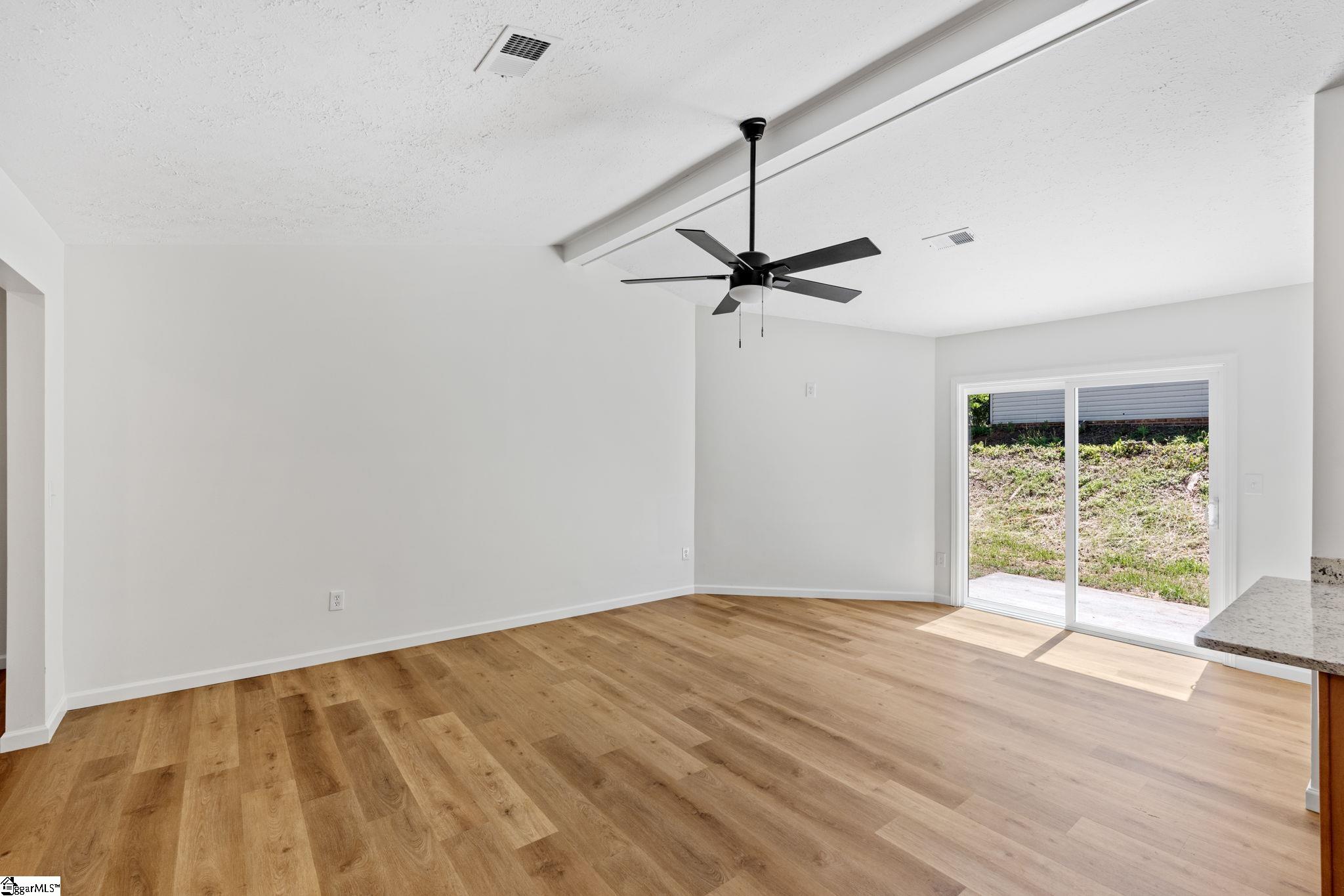 property viewer photo 6