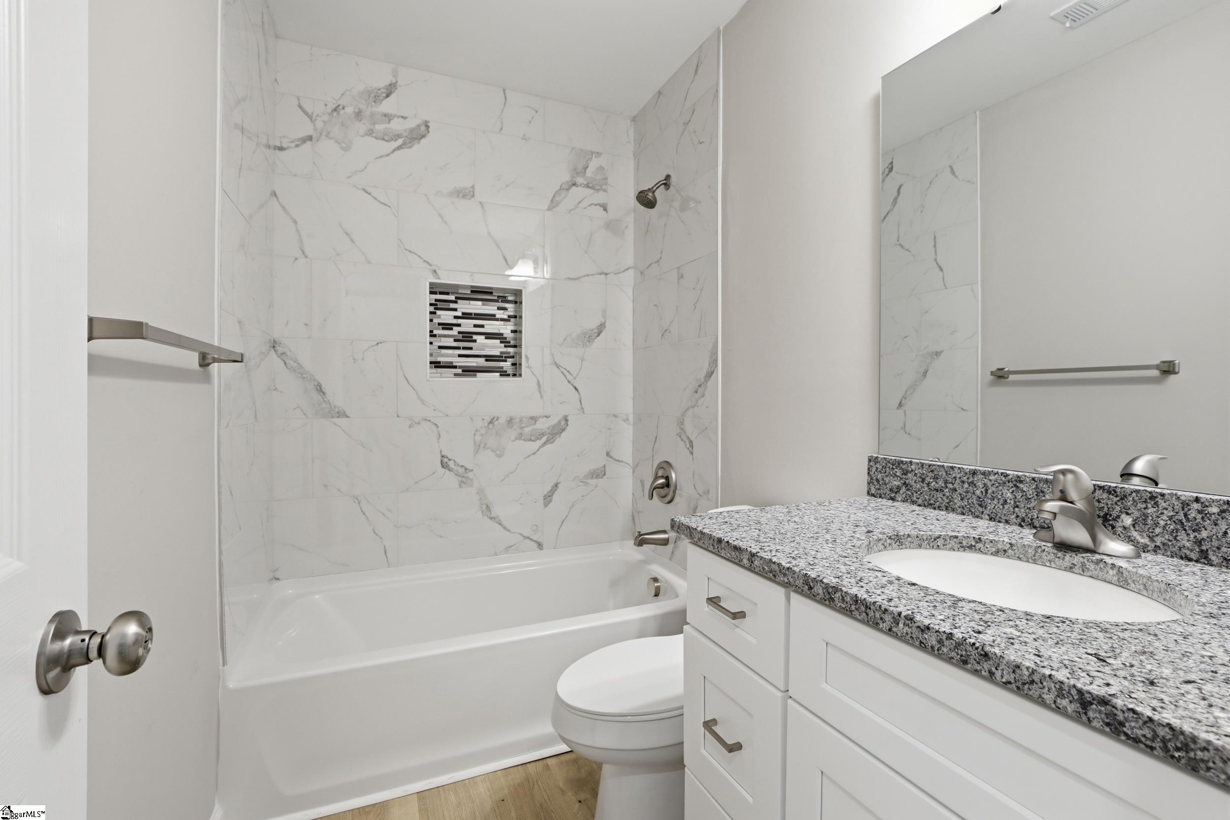 property viewer photo 21