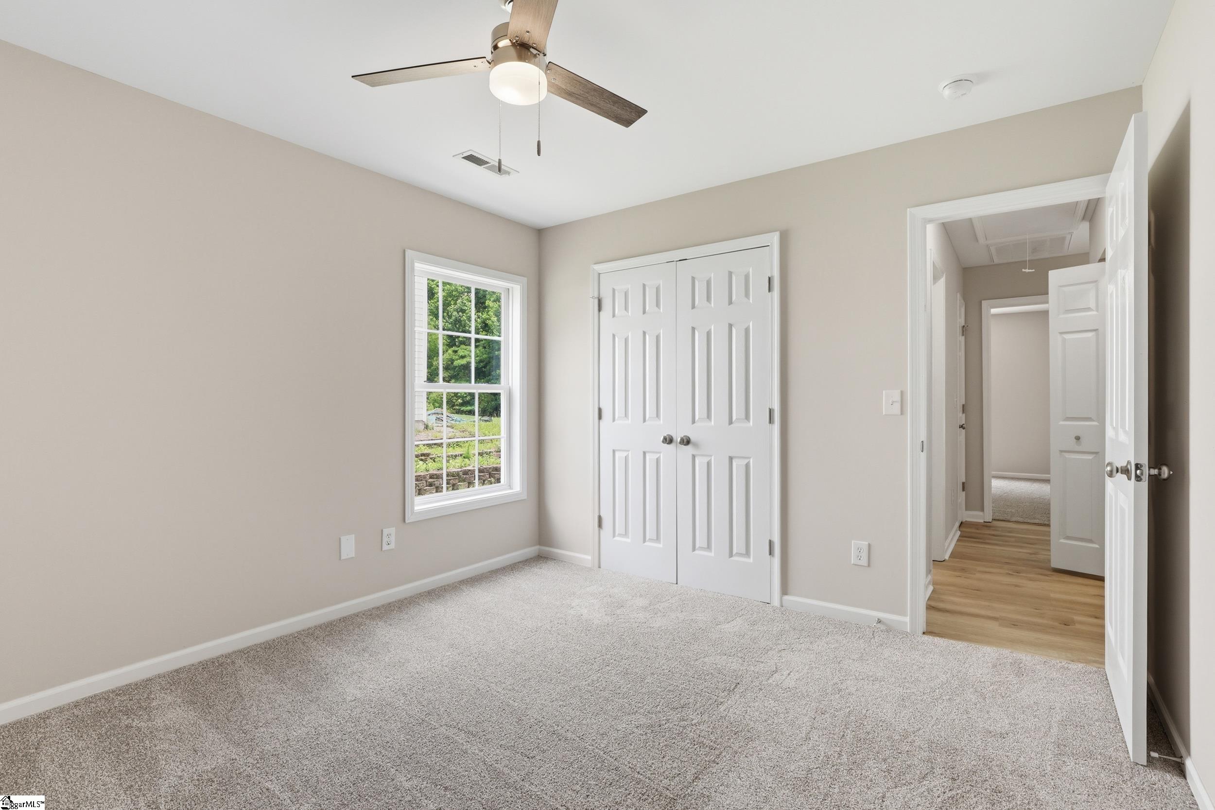 property viewer photo 26