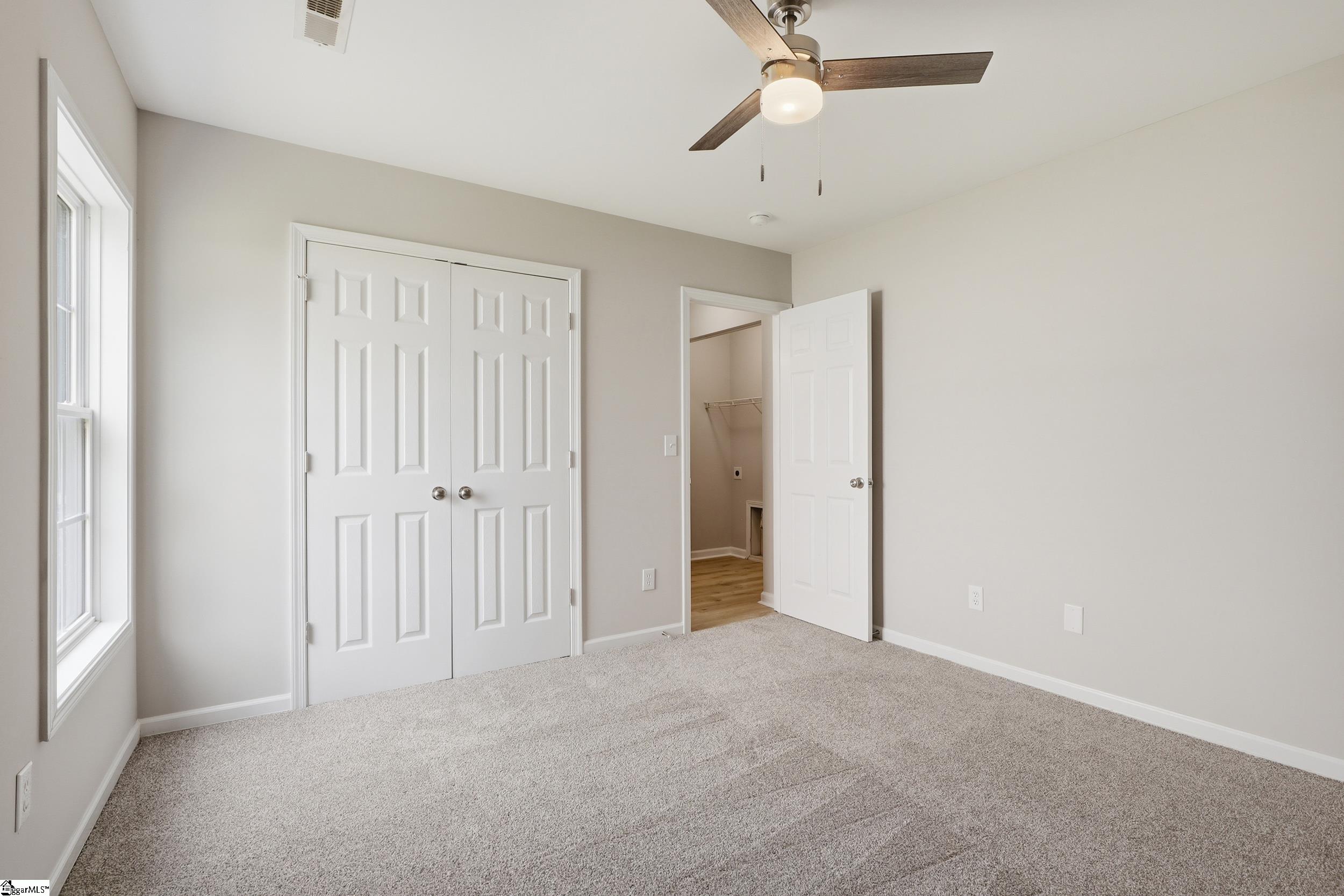 property viewer photo 27