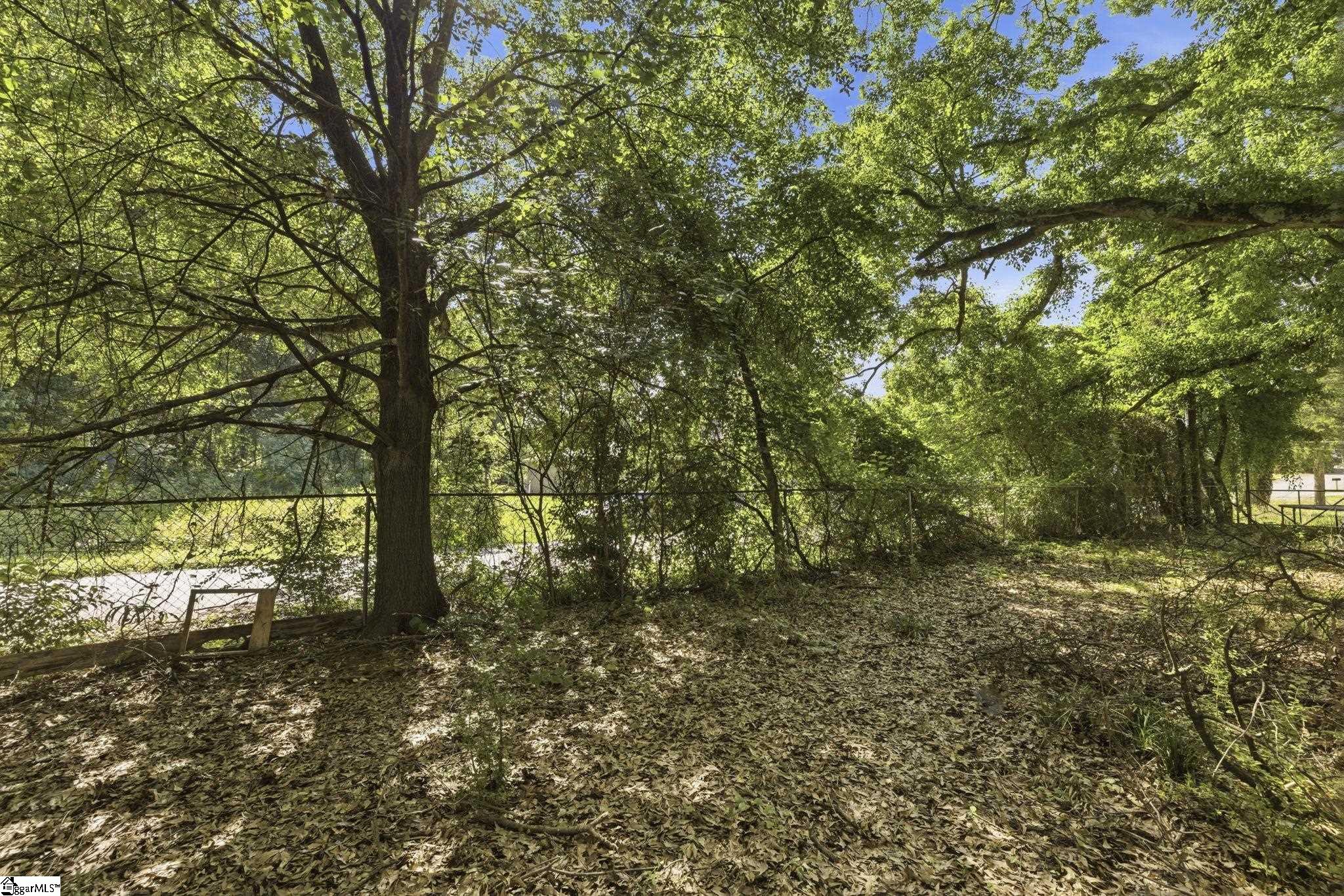 property viewer photo 4