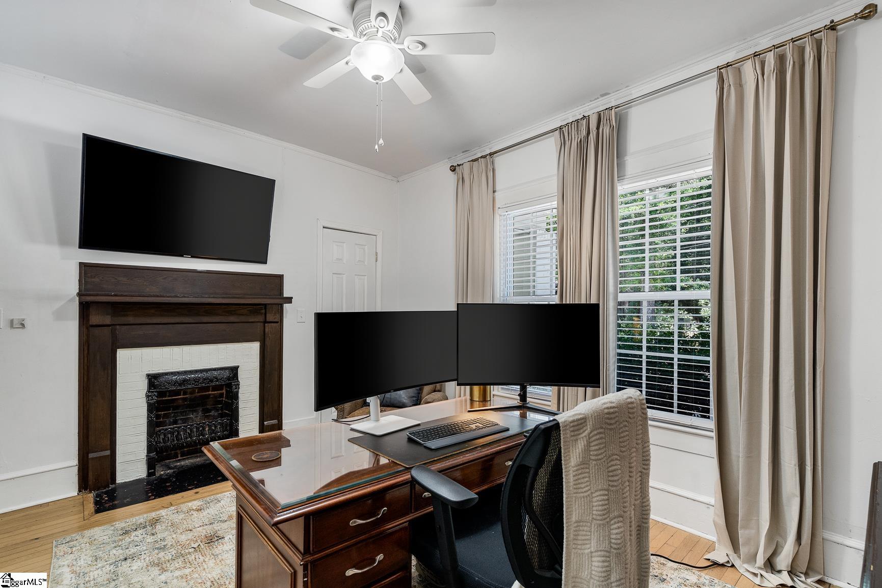 main property photo 32