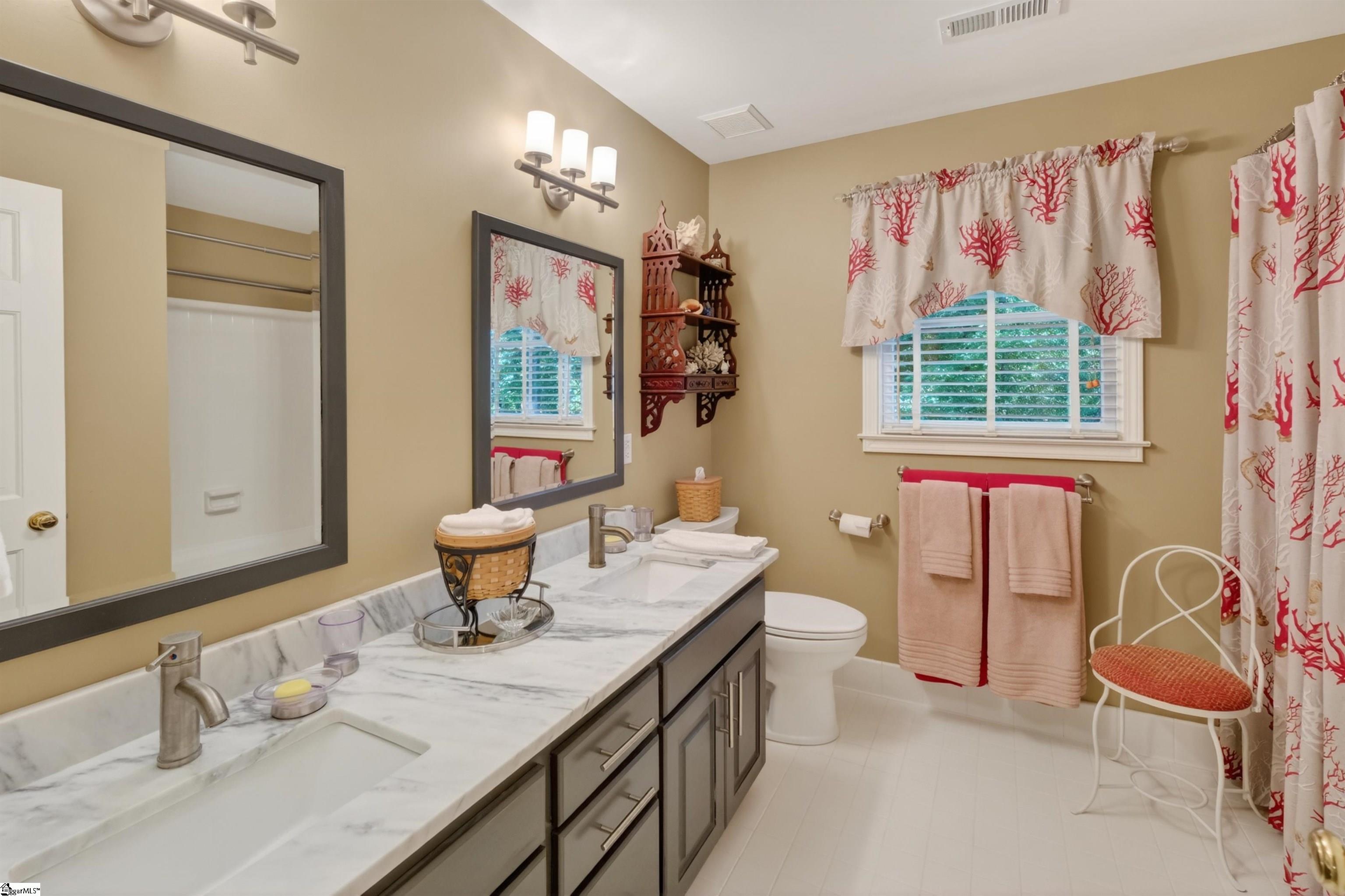 property viewer photo 17