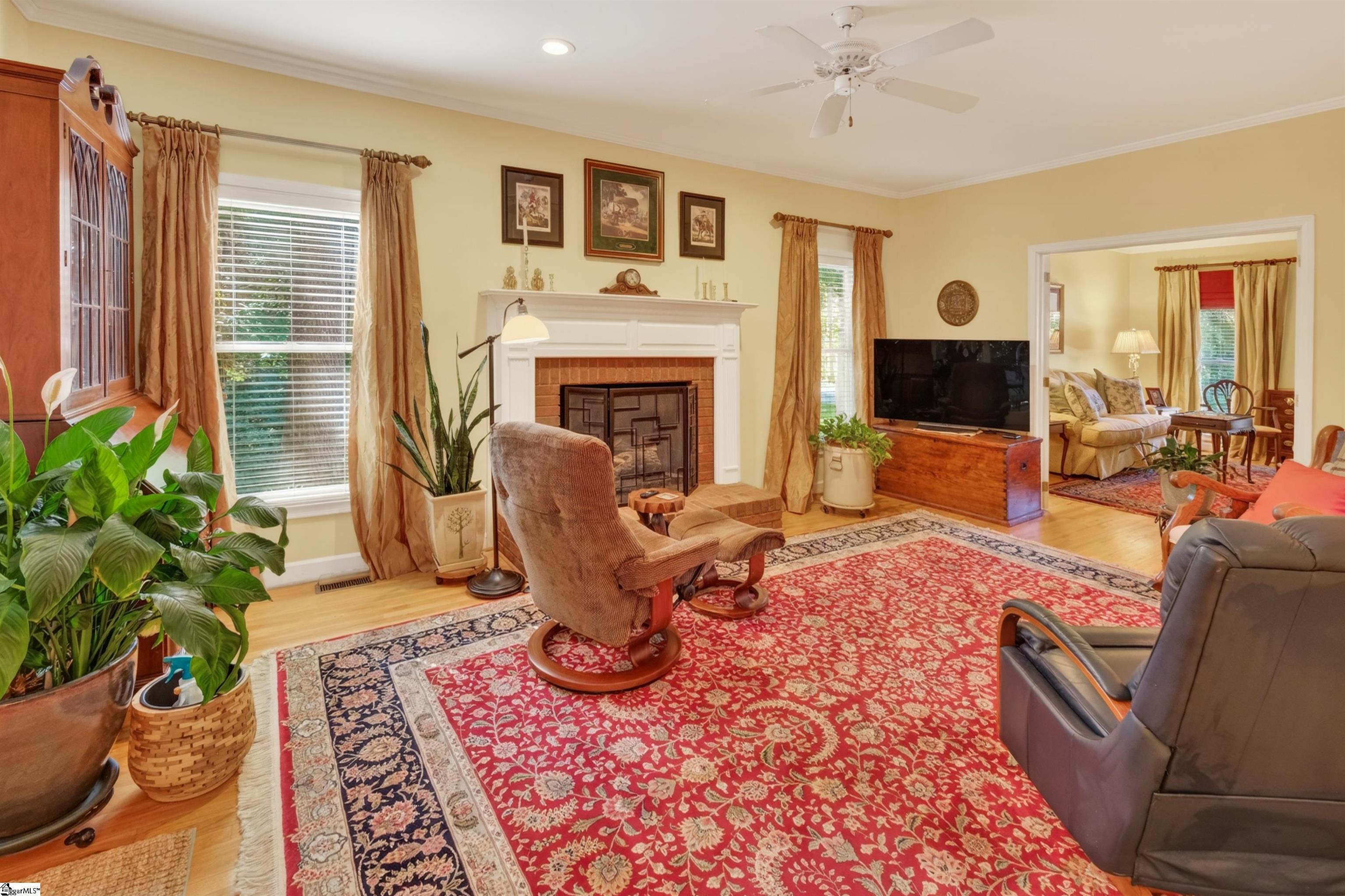 property viewer photo 6