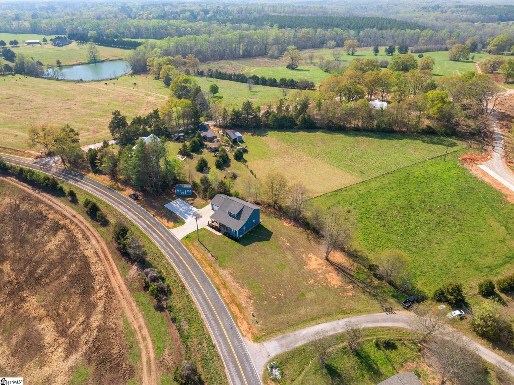 main property photo 41