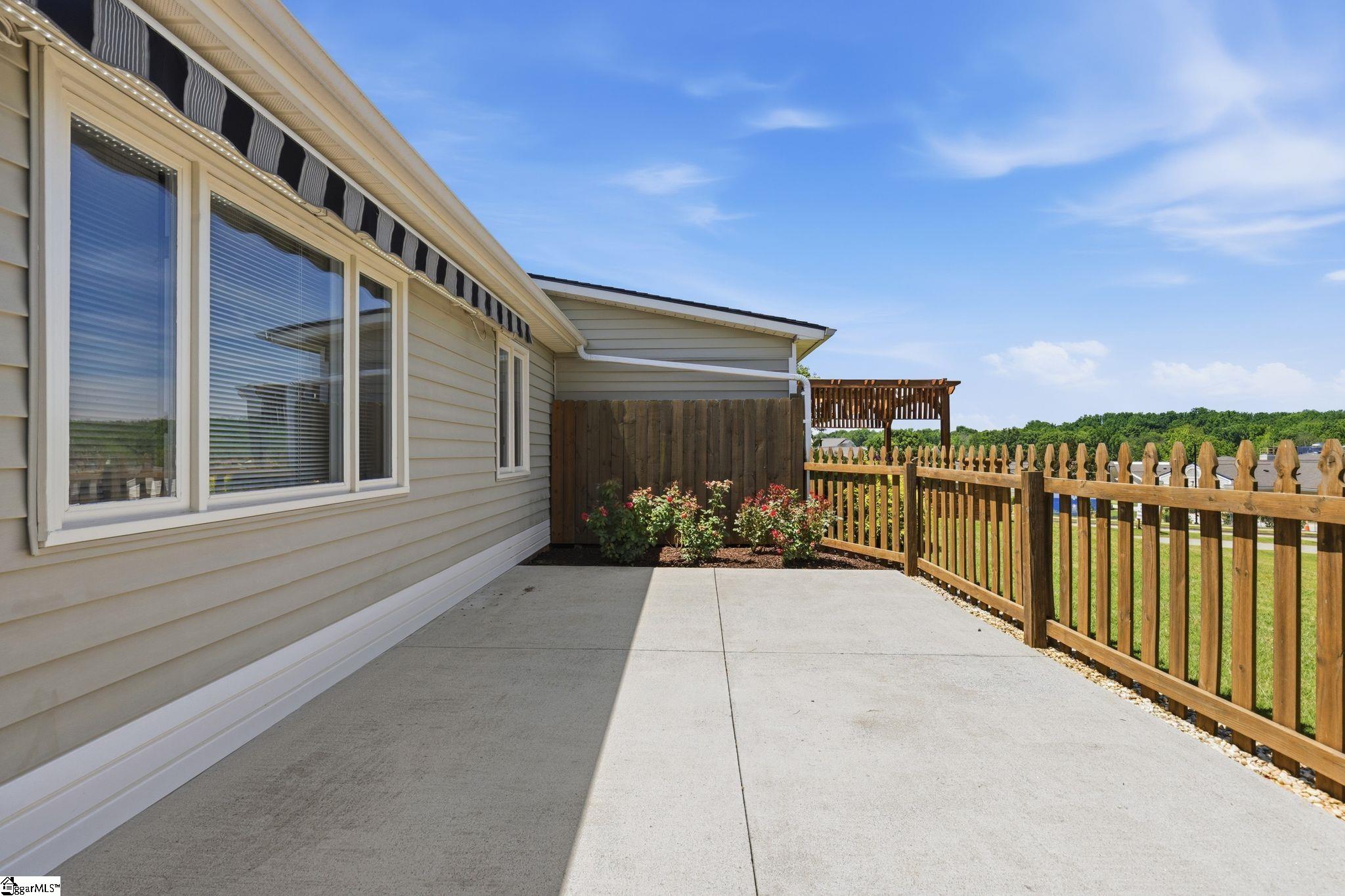 main property photo 29