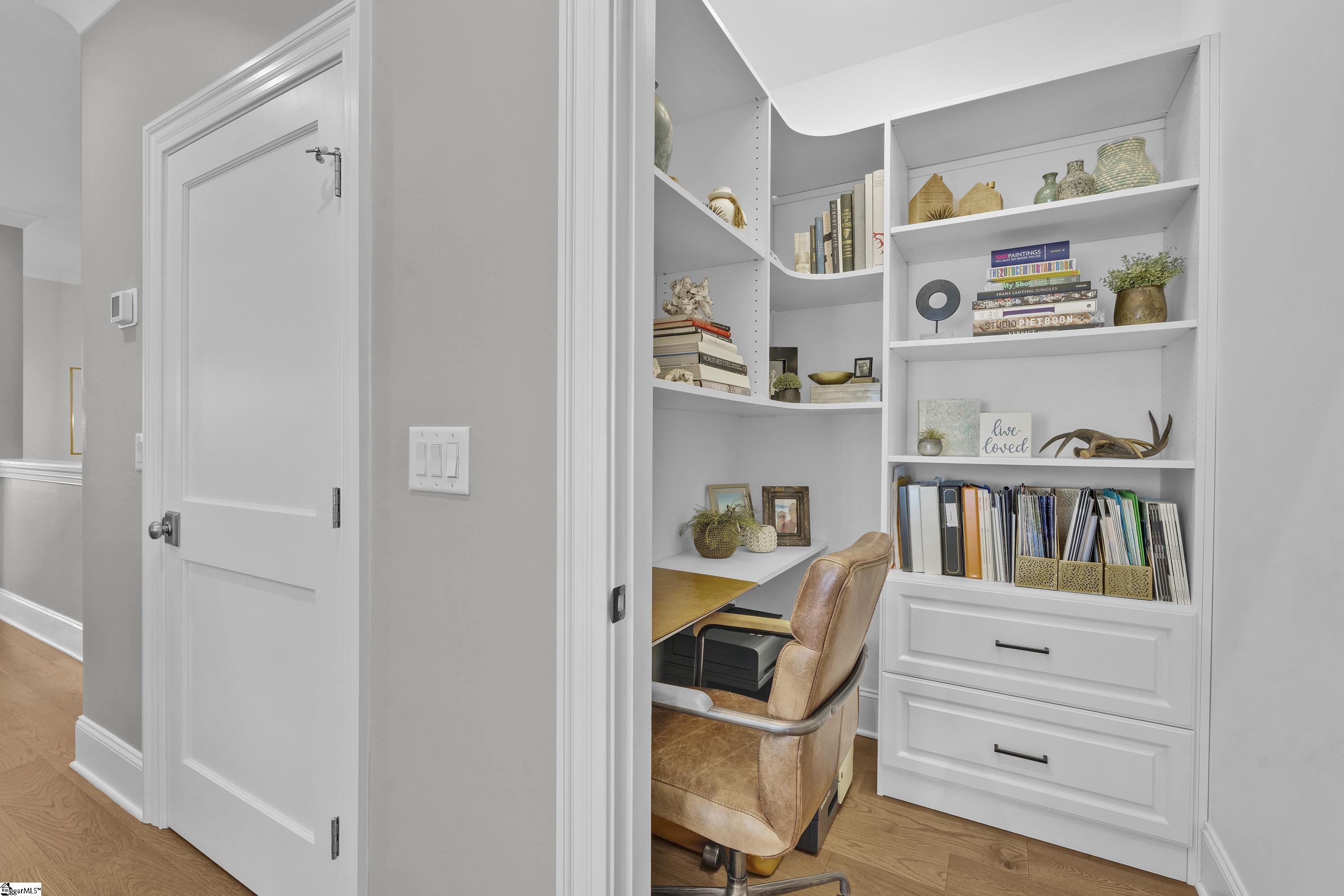 main property photo 24