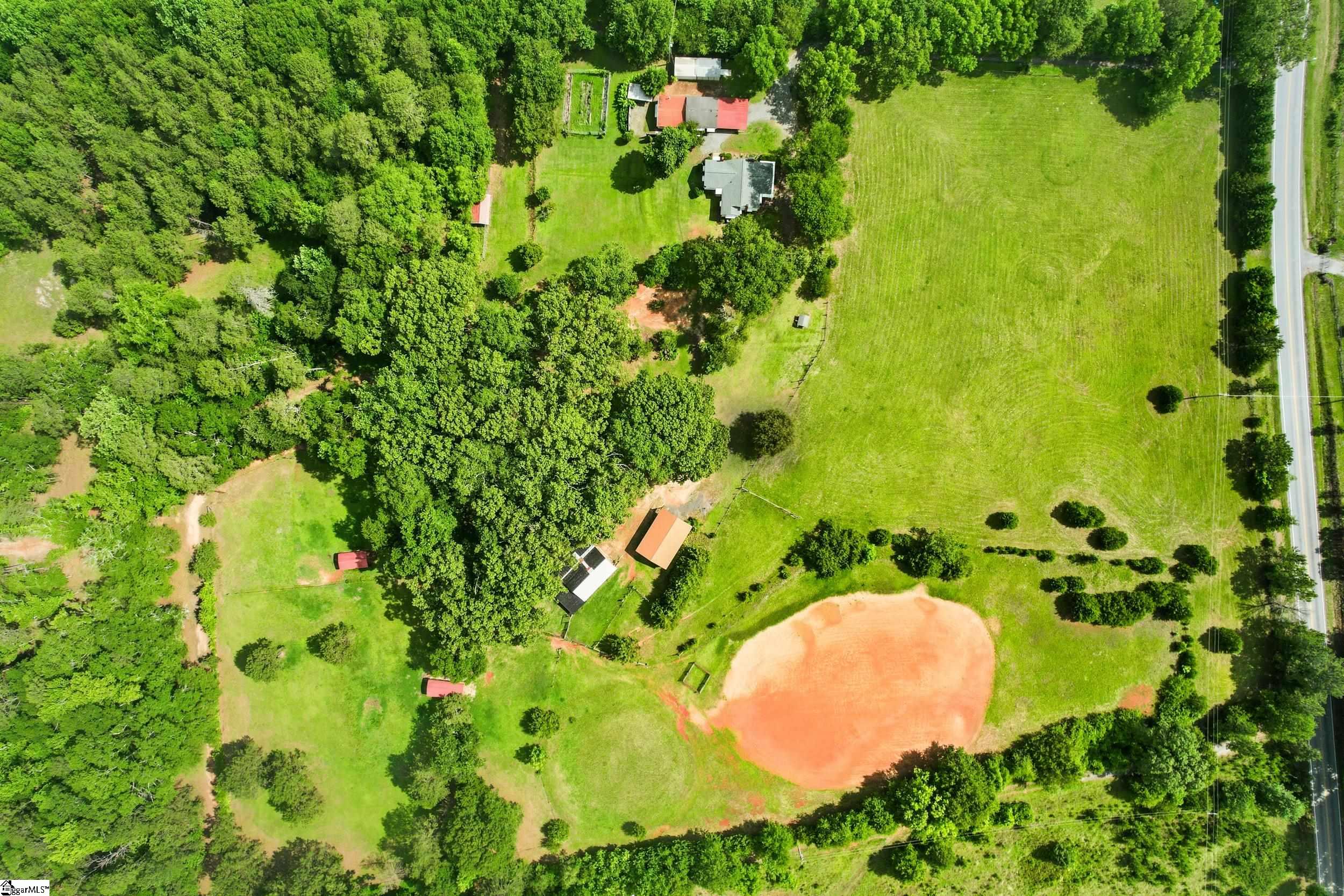main property photo 40