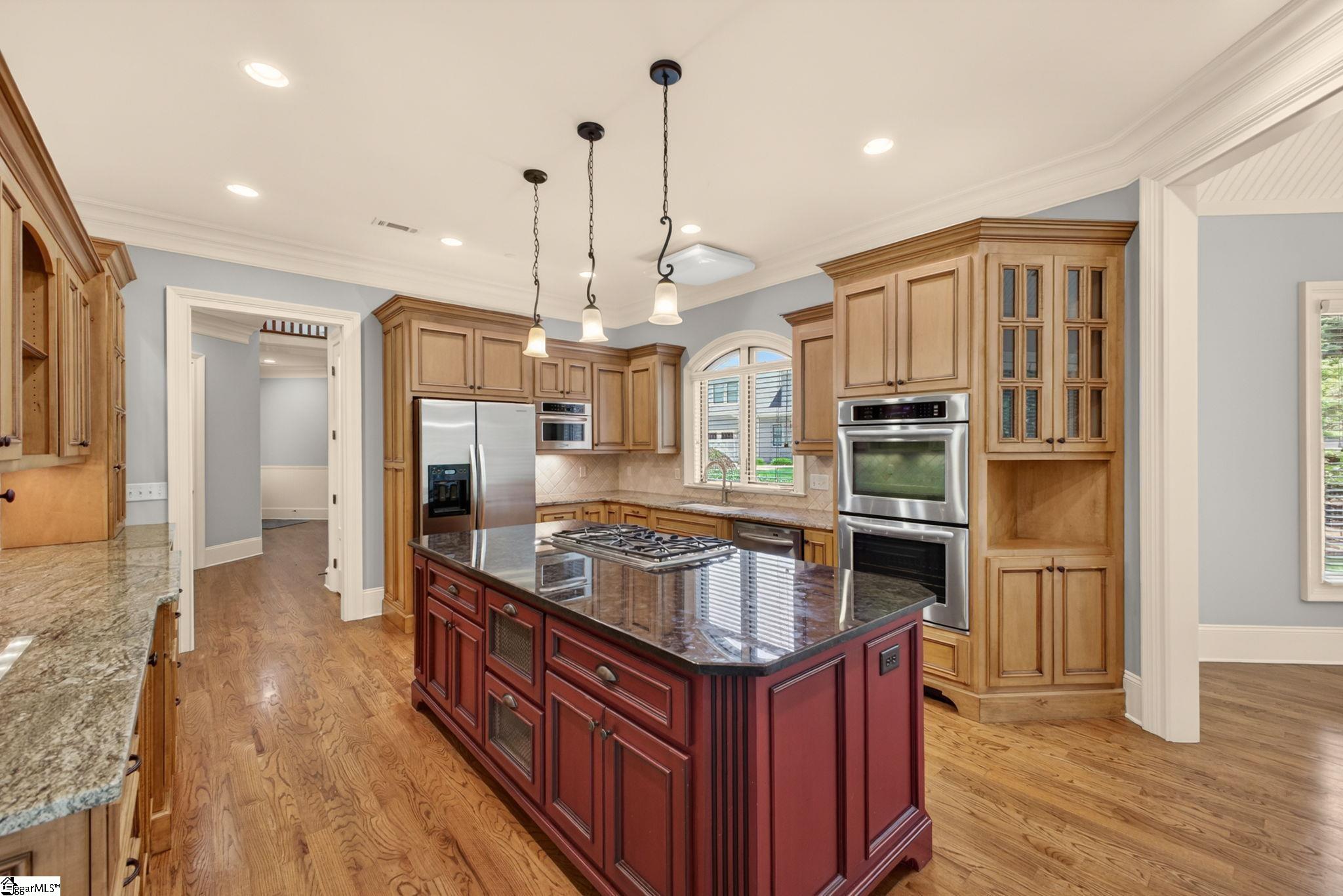 main property photo 7