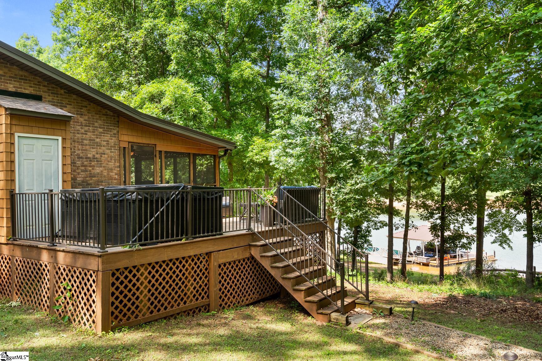 main property photo 28