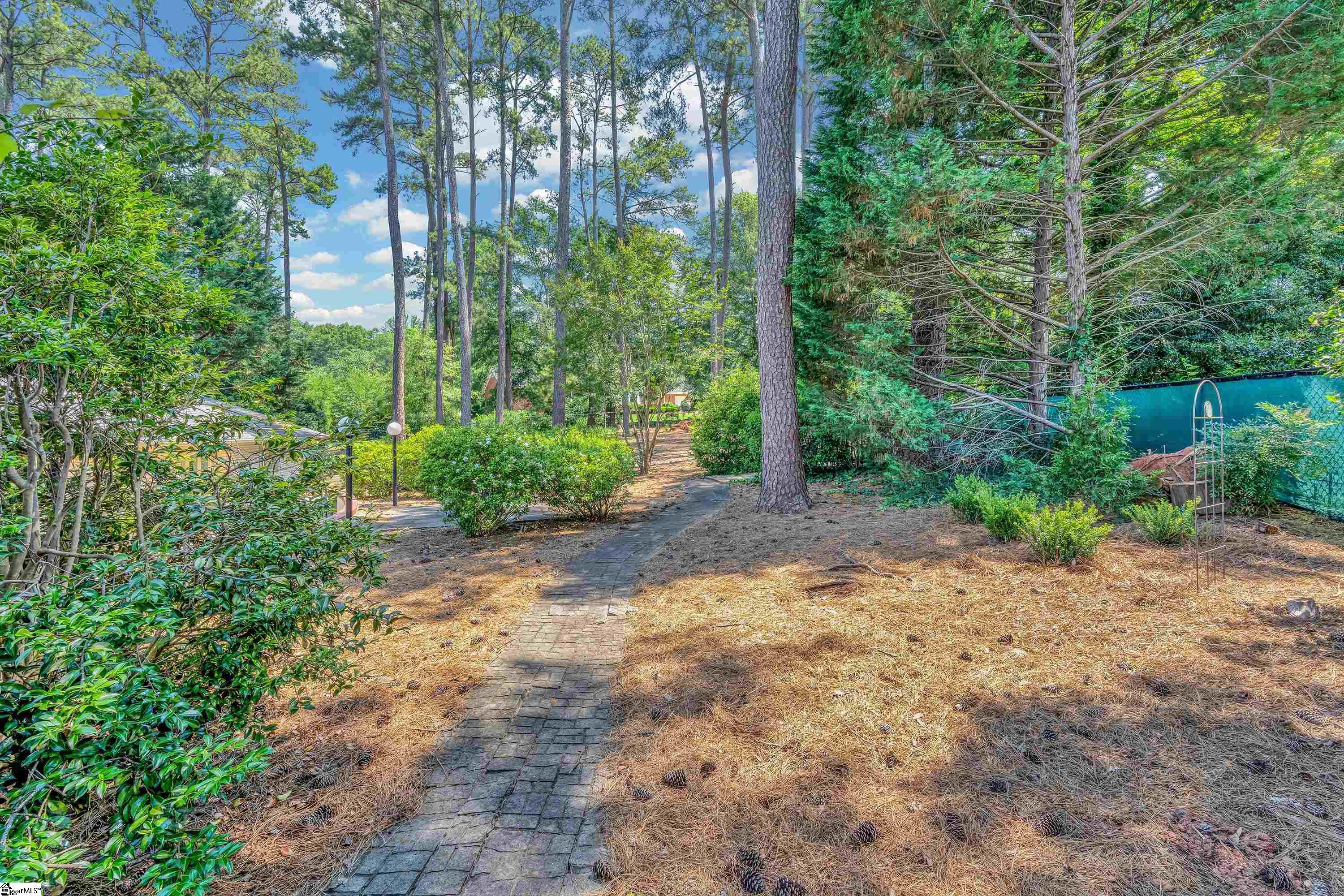 main property photo 41