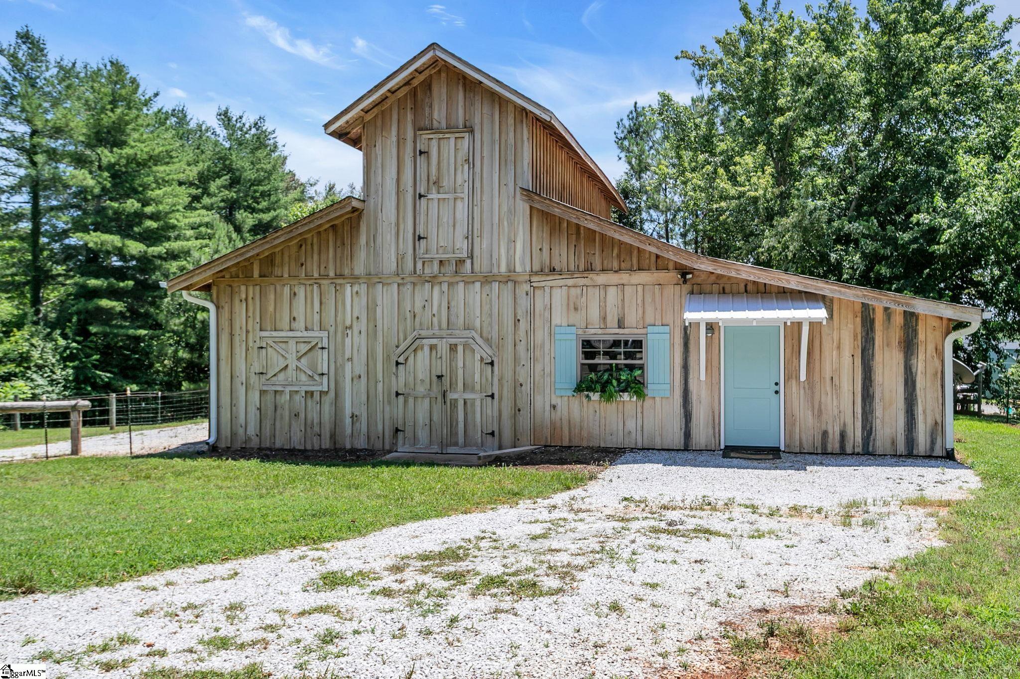 main property photo 36