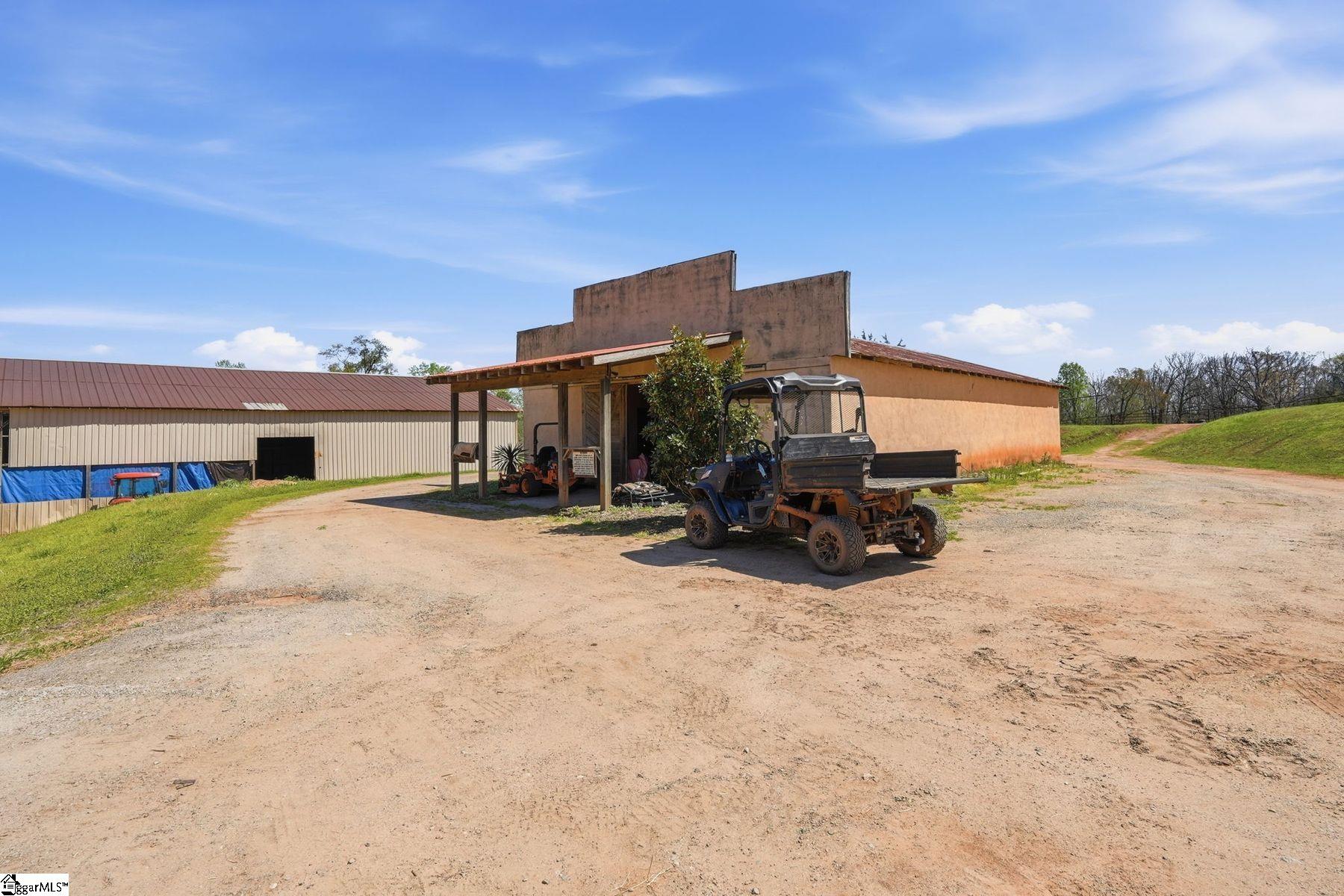 main property photo 9