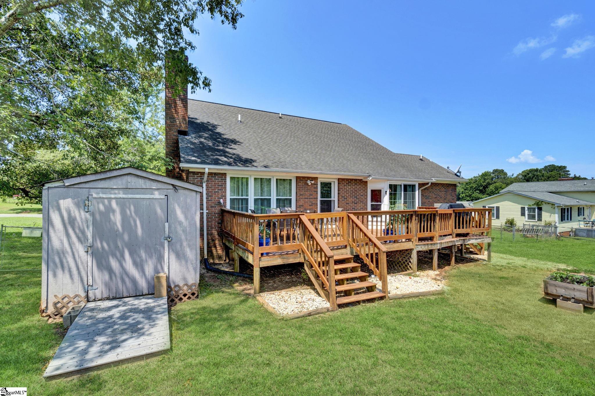 main property photo 43