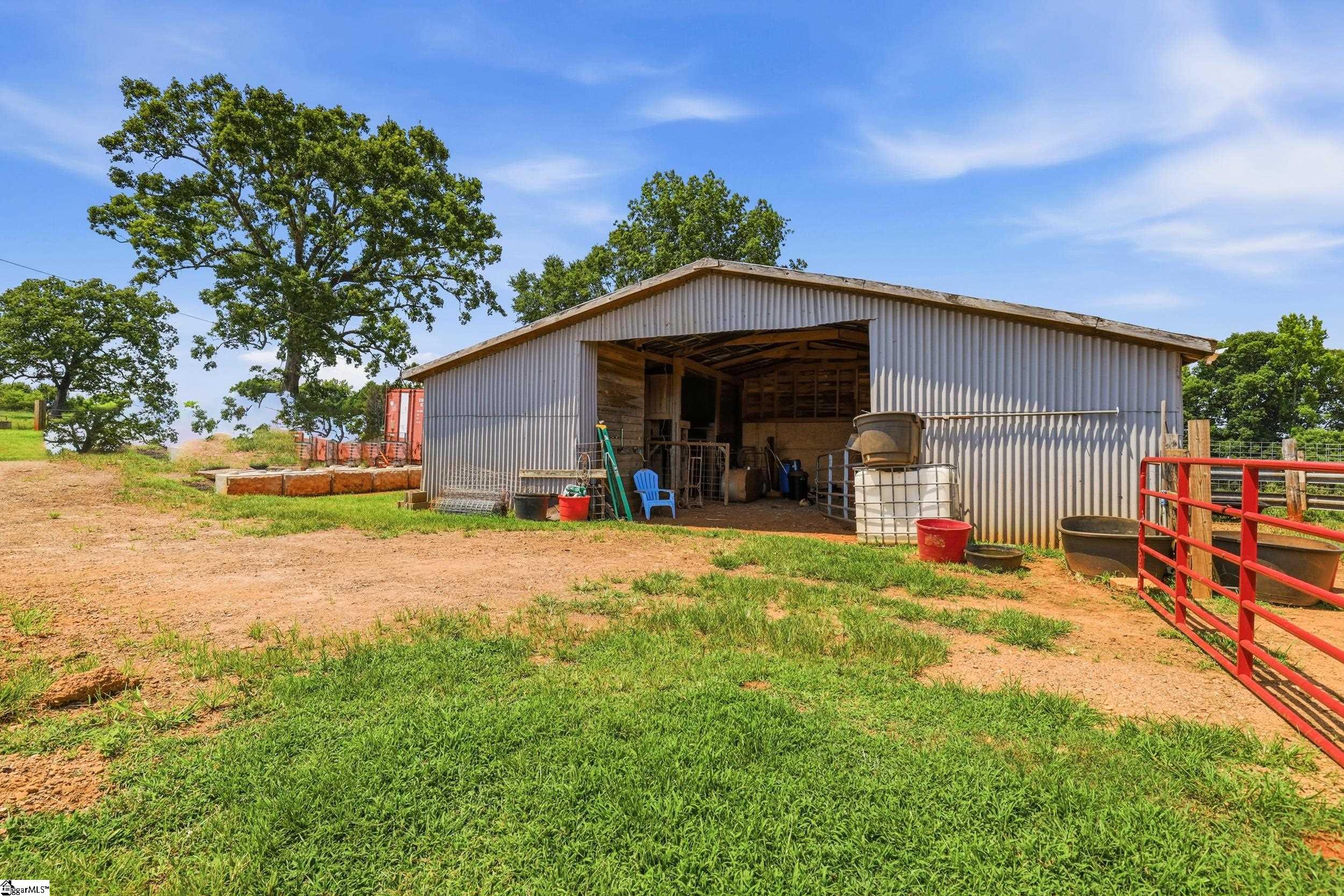 main property photo 11