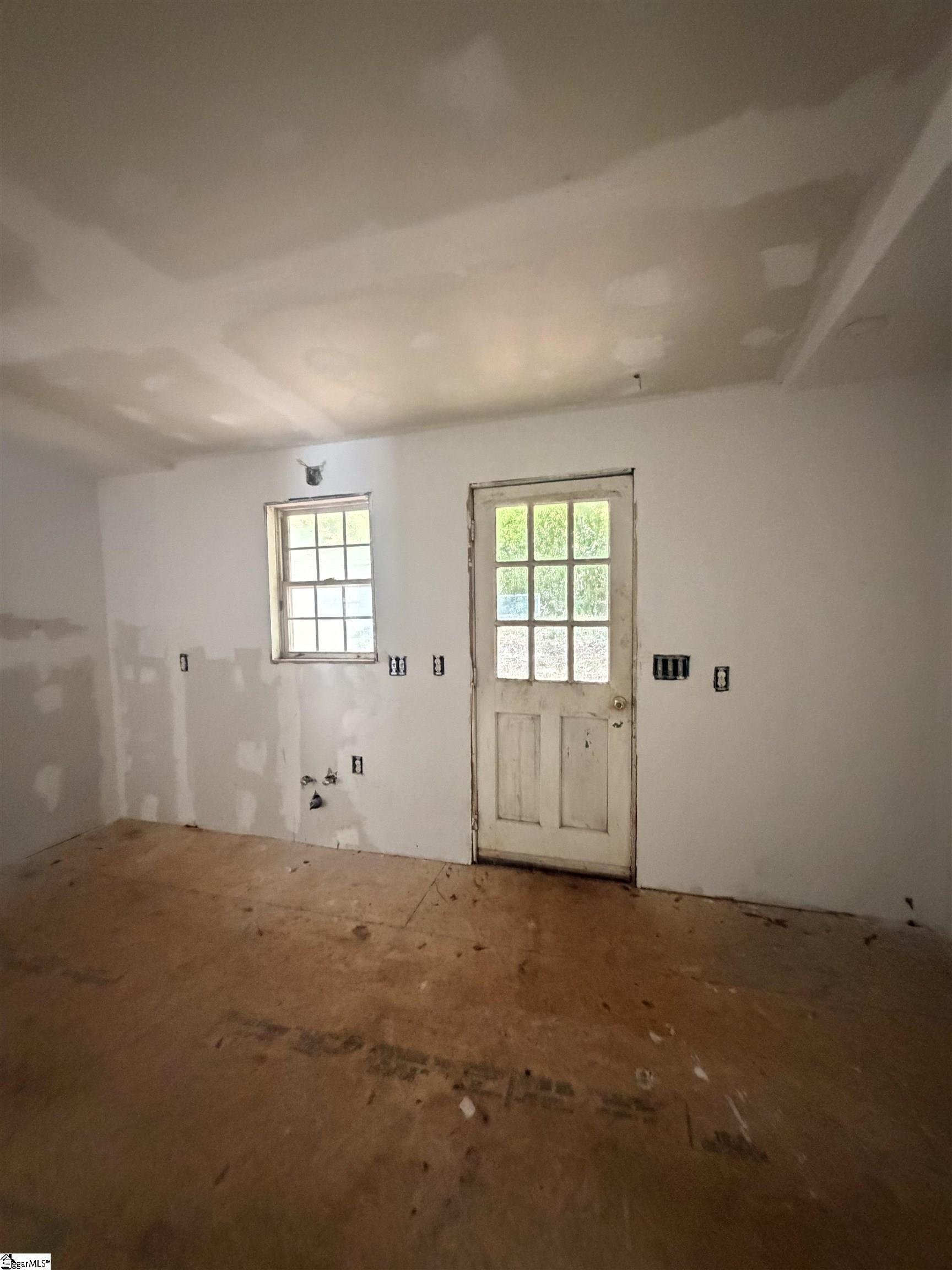 property viewer photo 15