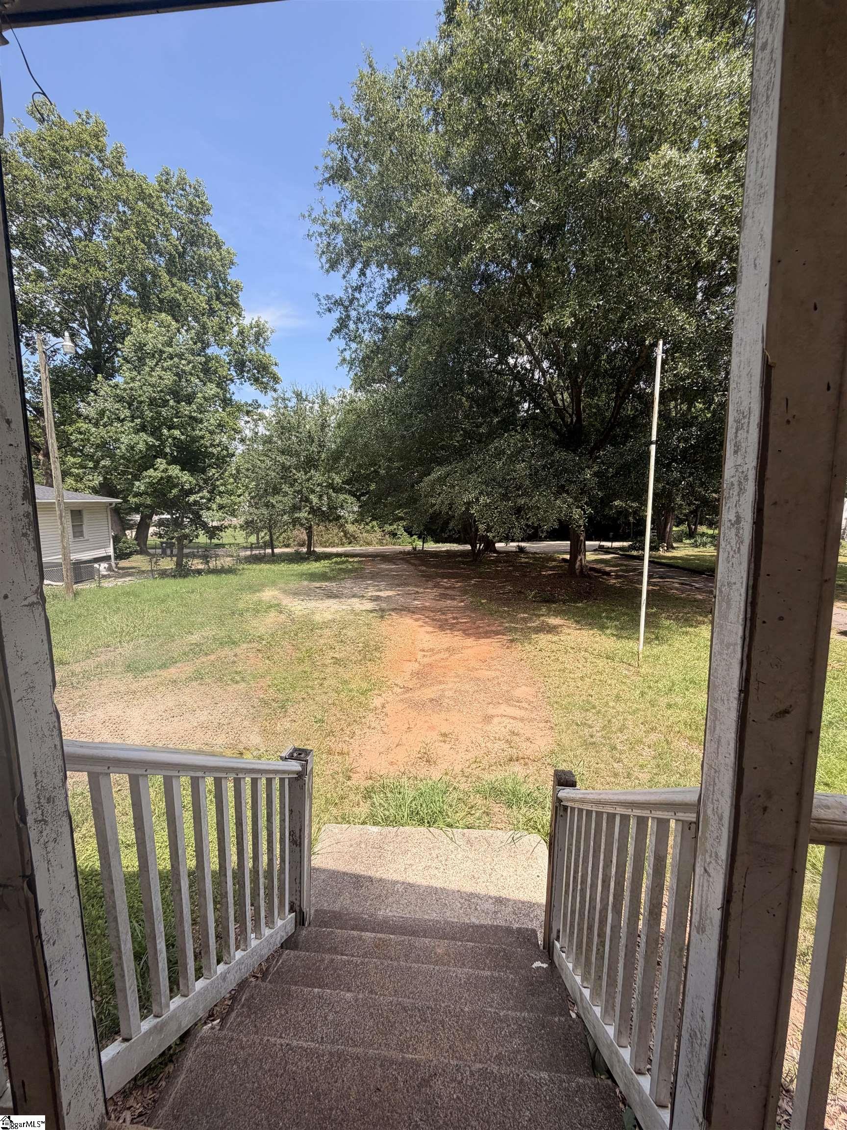 property viewer photo 2