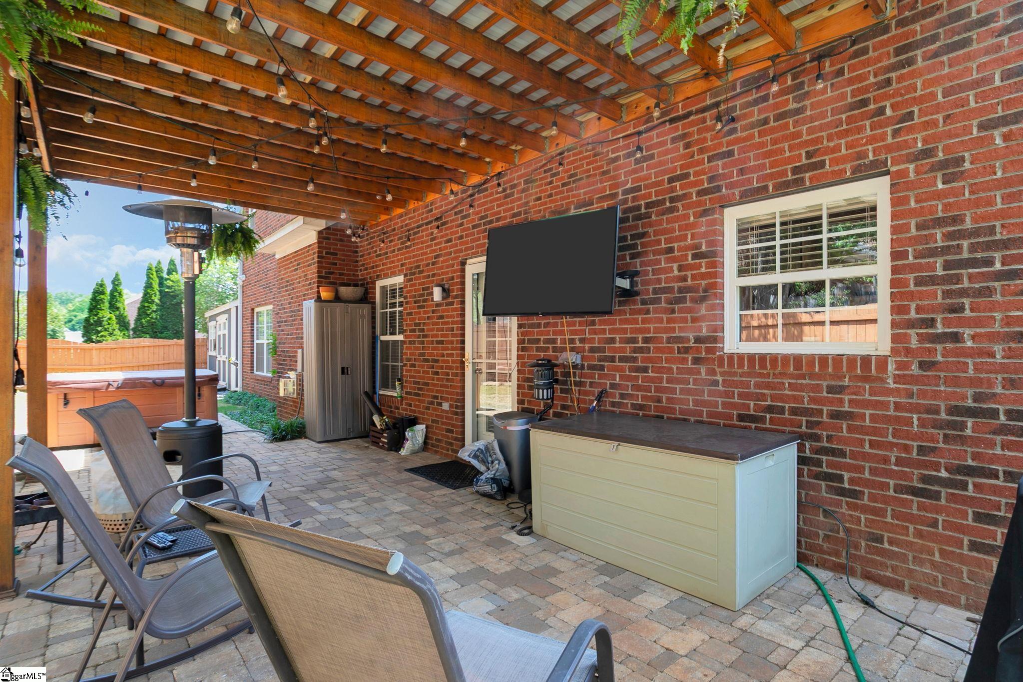 main property photo 40