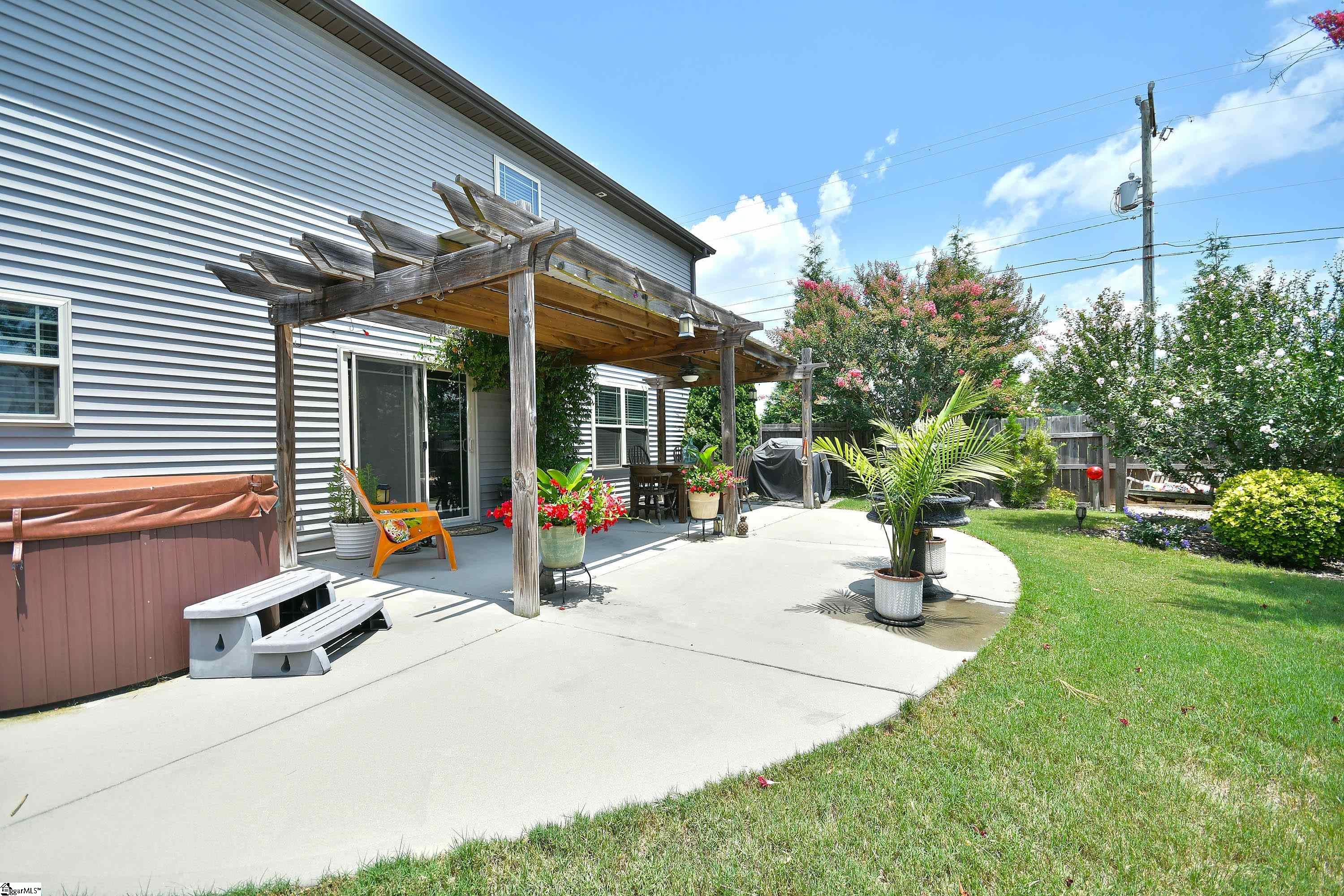 main property photo 45