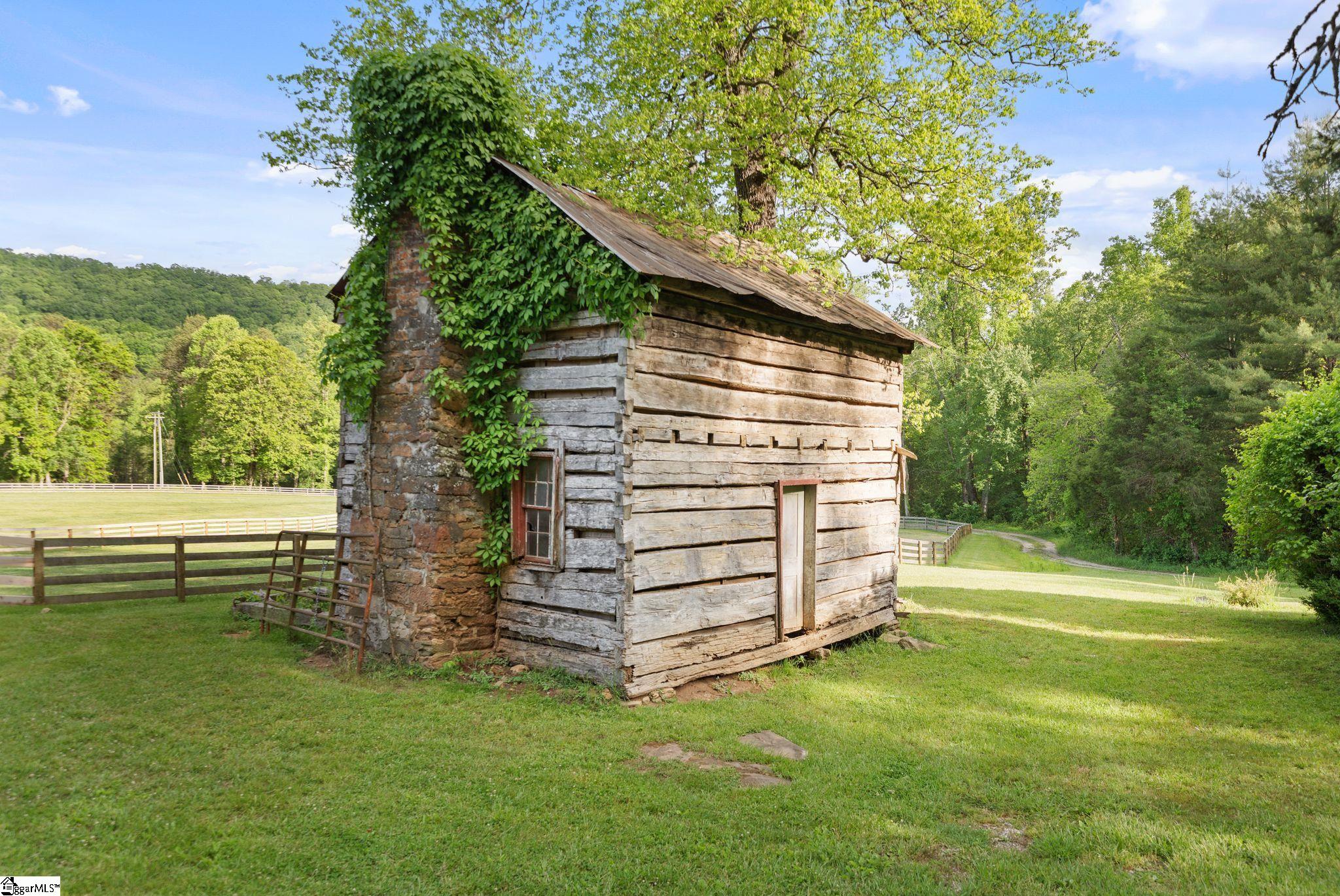 main property photo 40