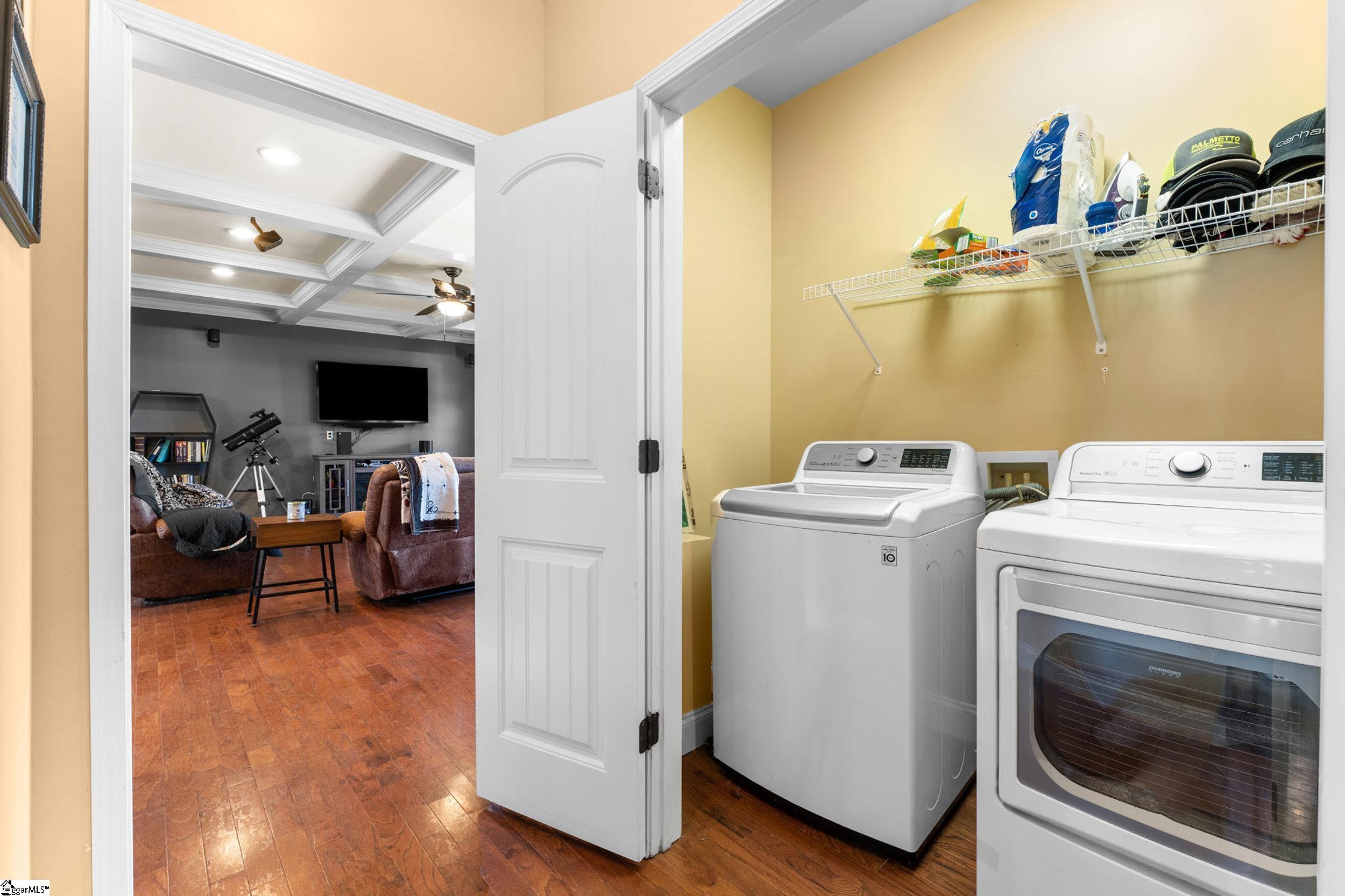 main property photo 15