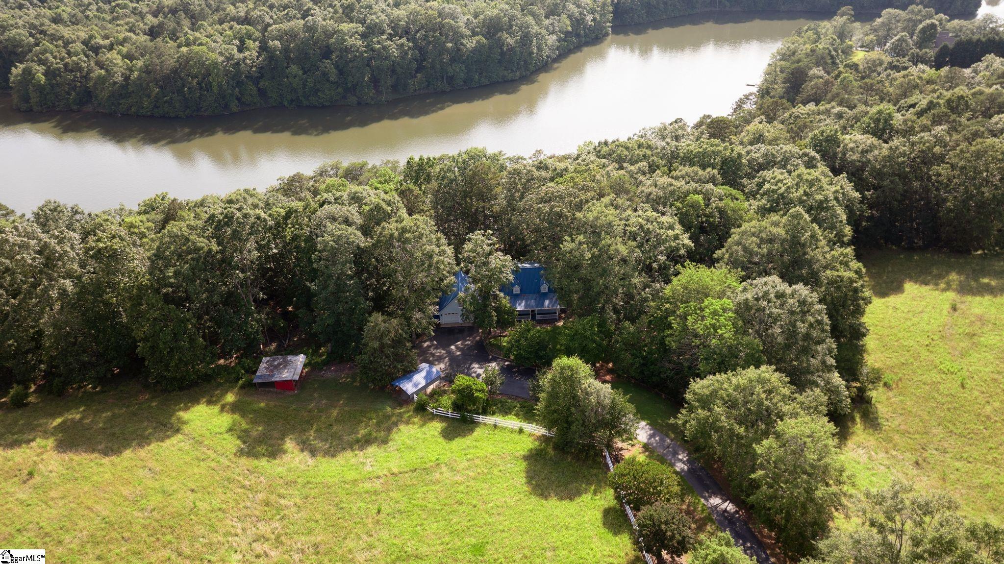 main property photo 30