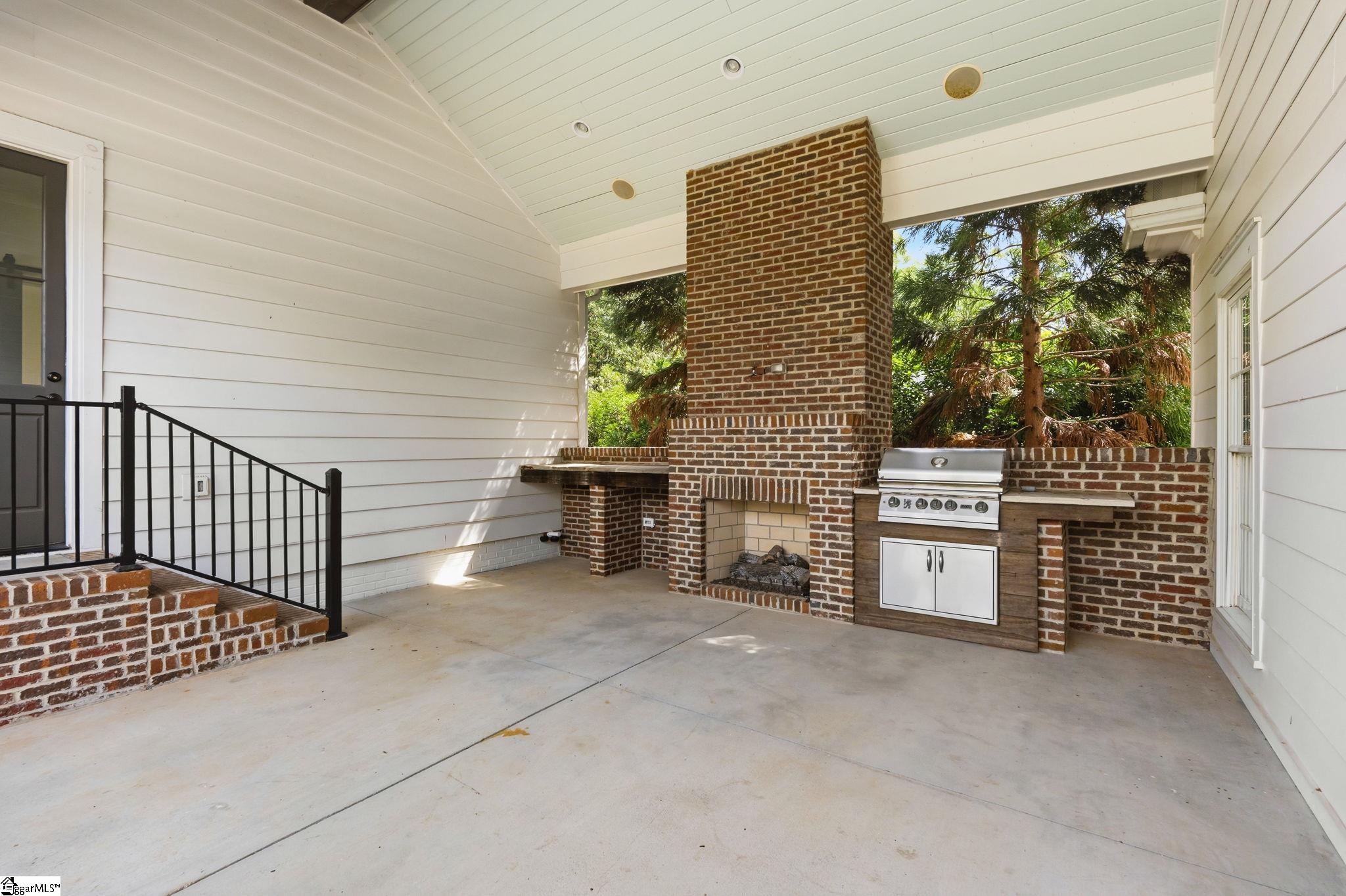 main property photo 43