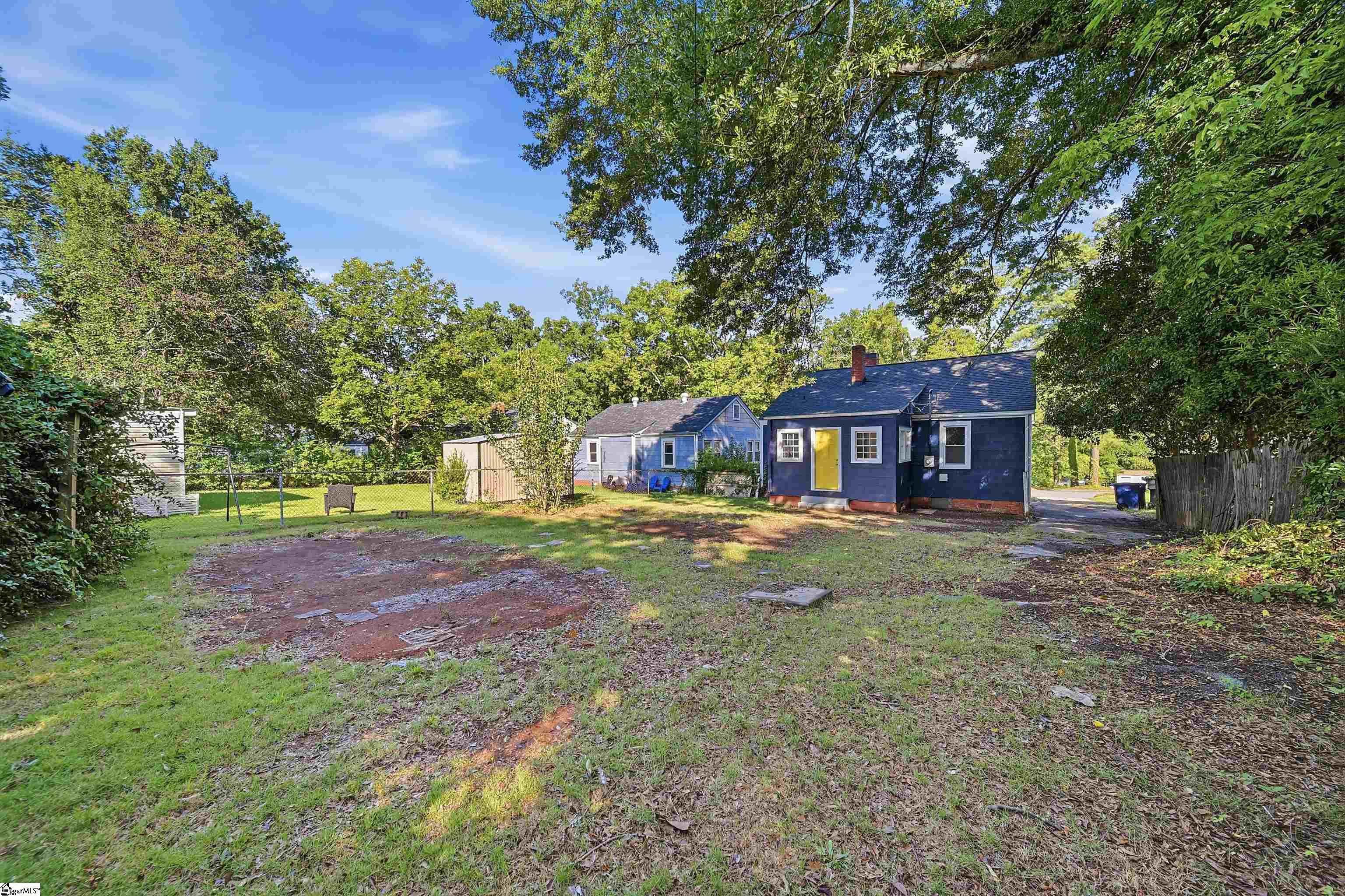 main property photo 23