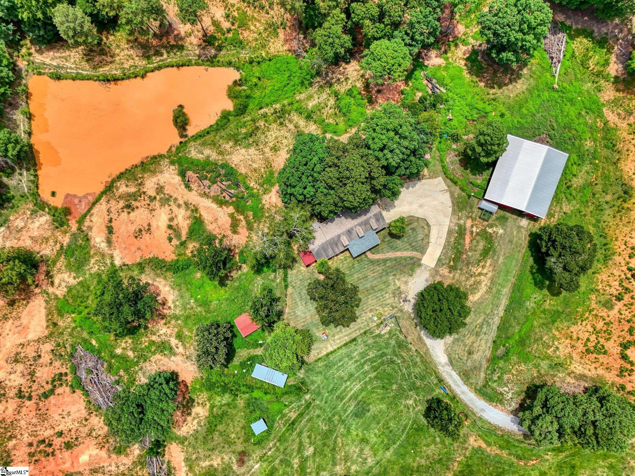main property photo 40