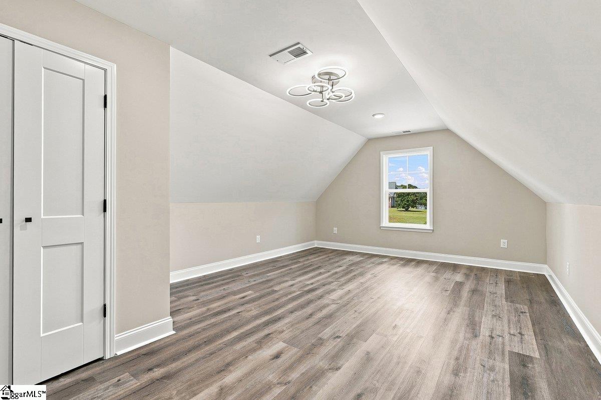 property viewer photo 40