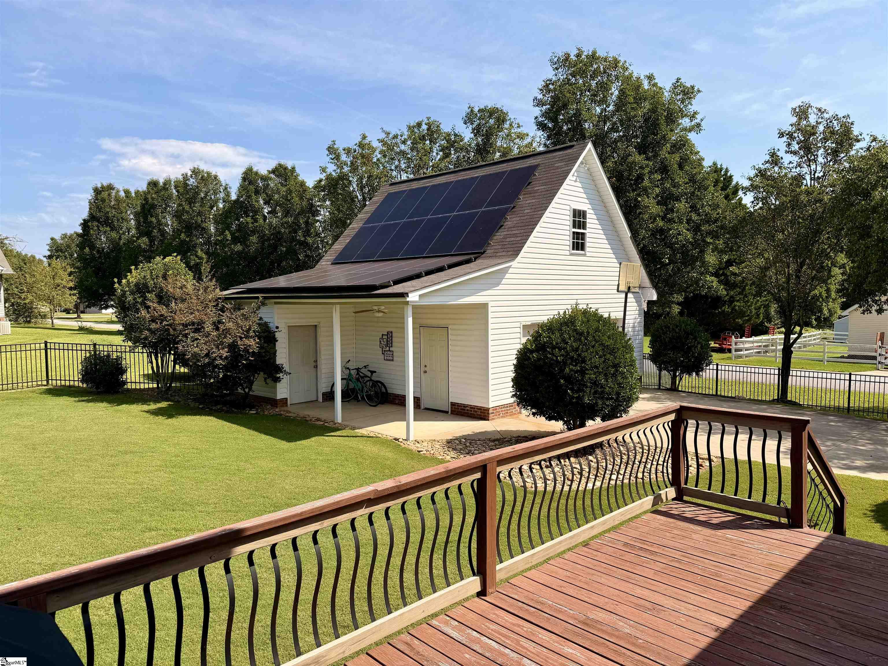 main property photo 23