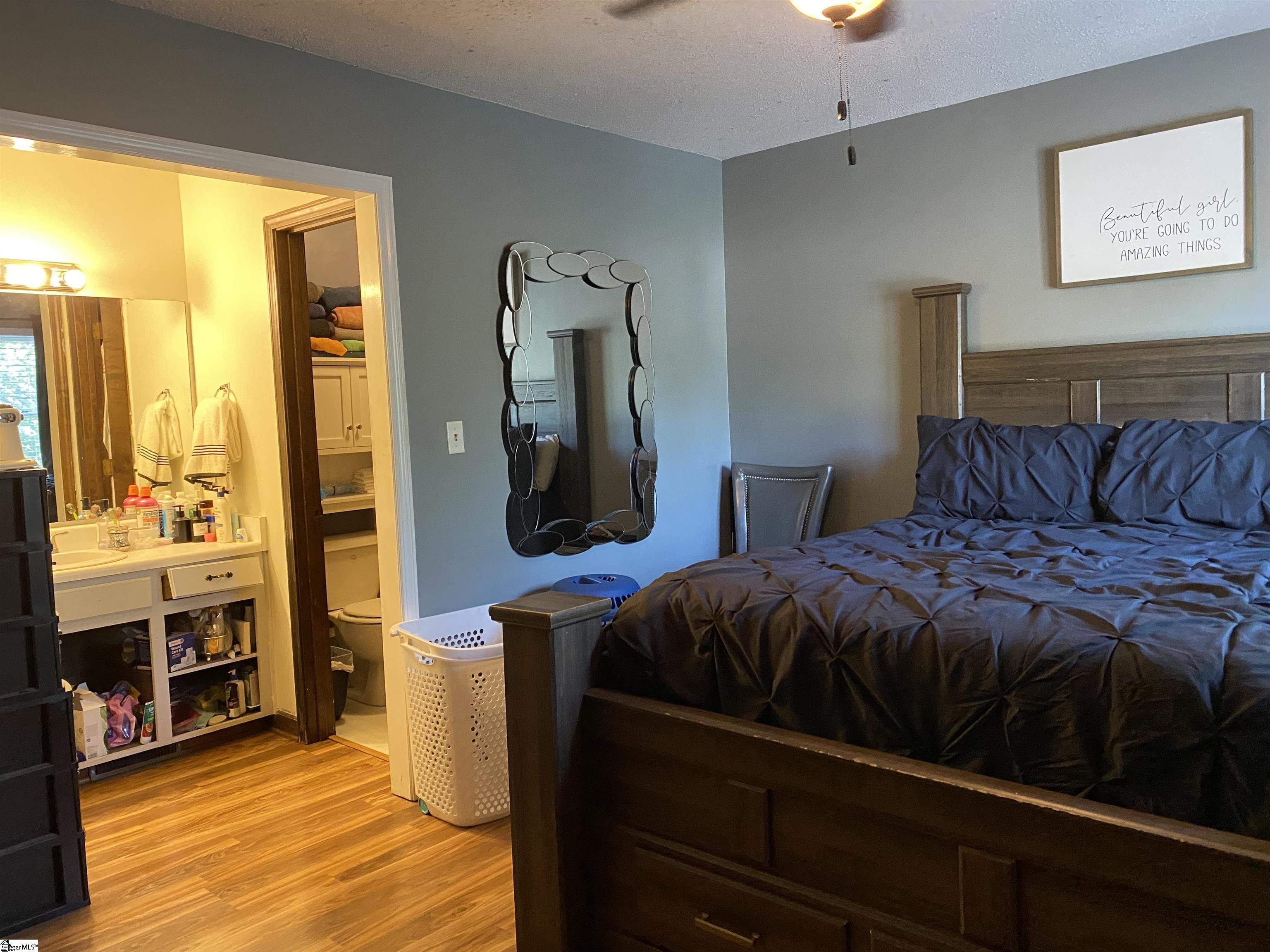property viewer photo 14
