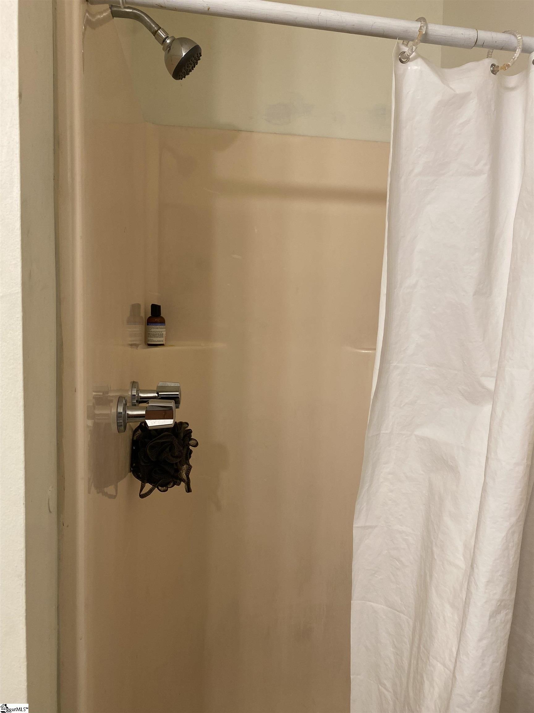 property viewer photo 19