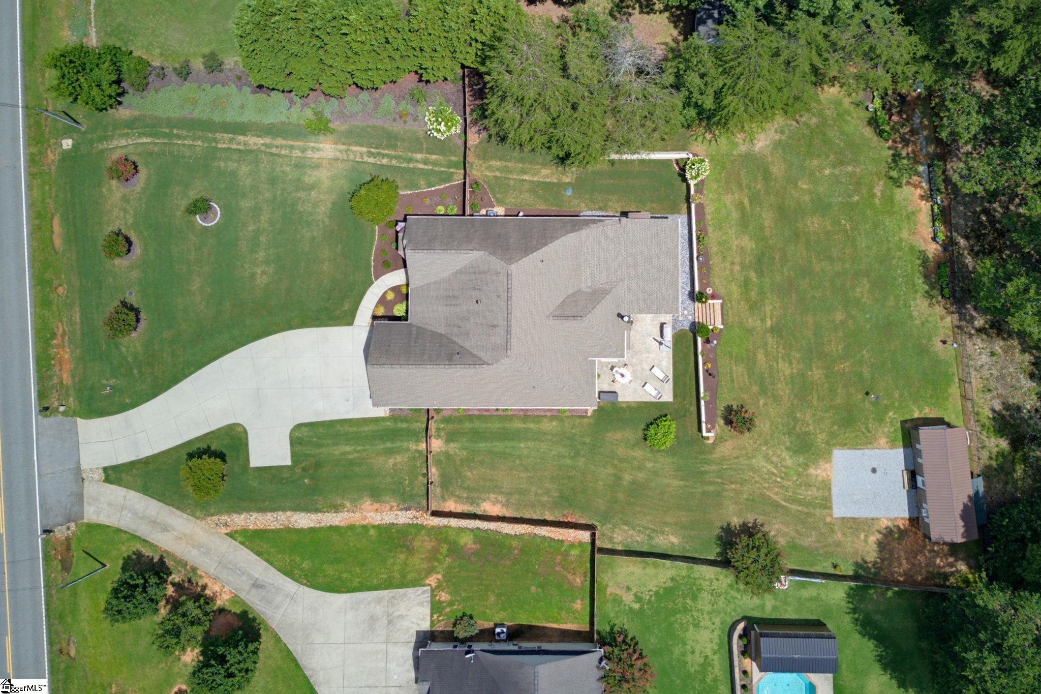 main property photo 46