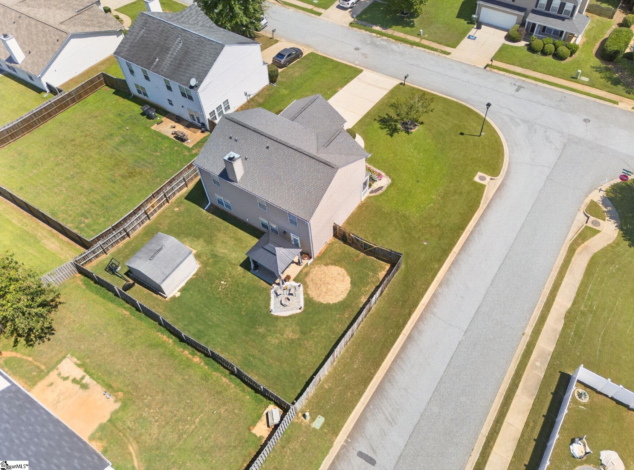main property photo 41