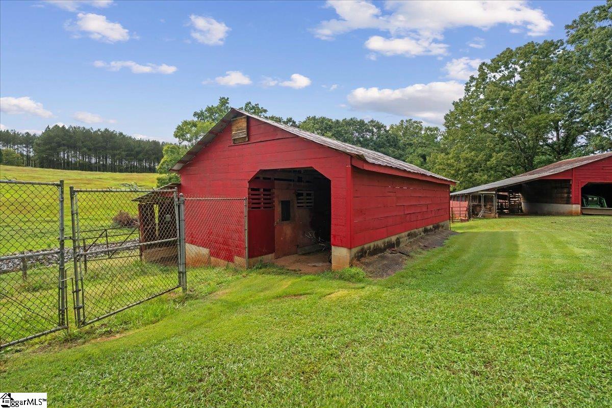 main property photo 44