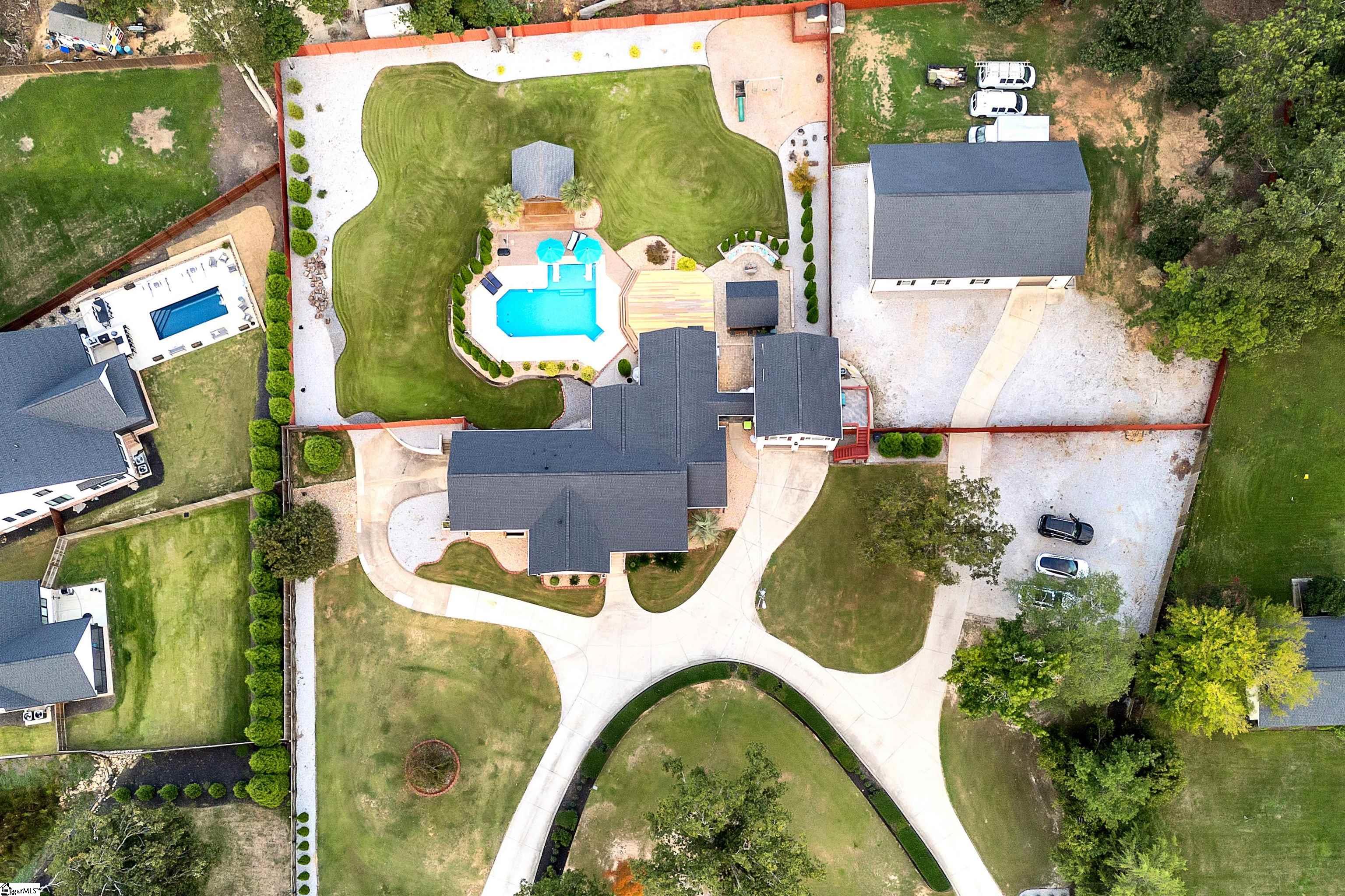 main property photo 45