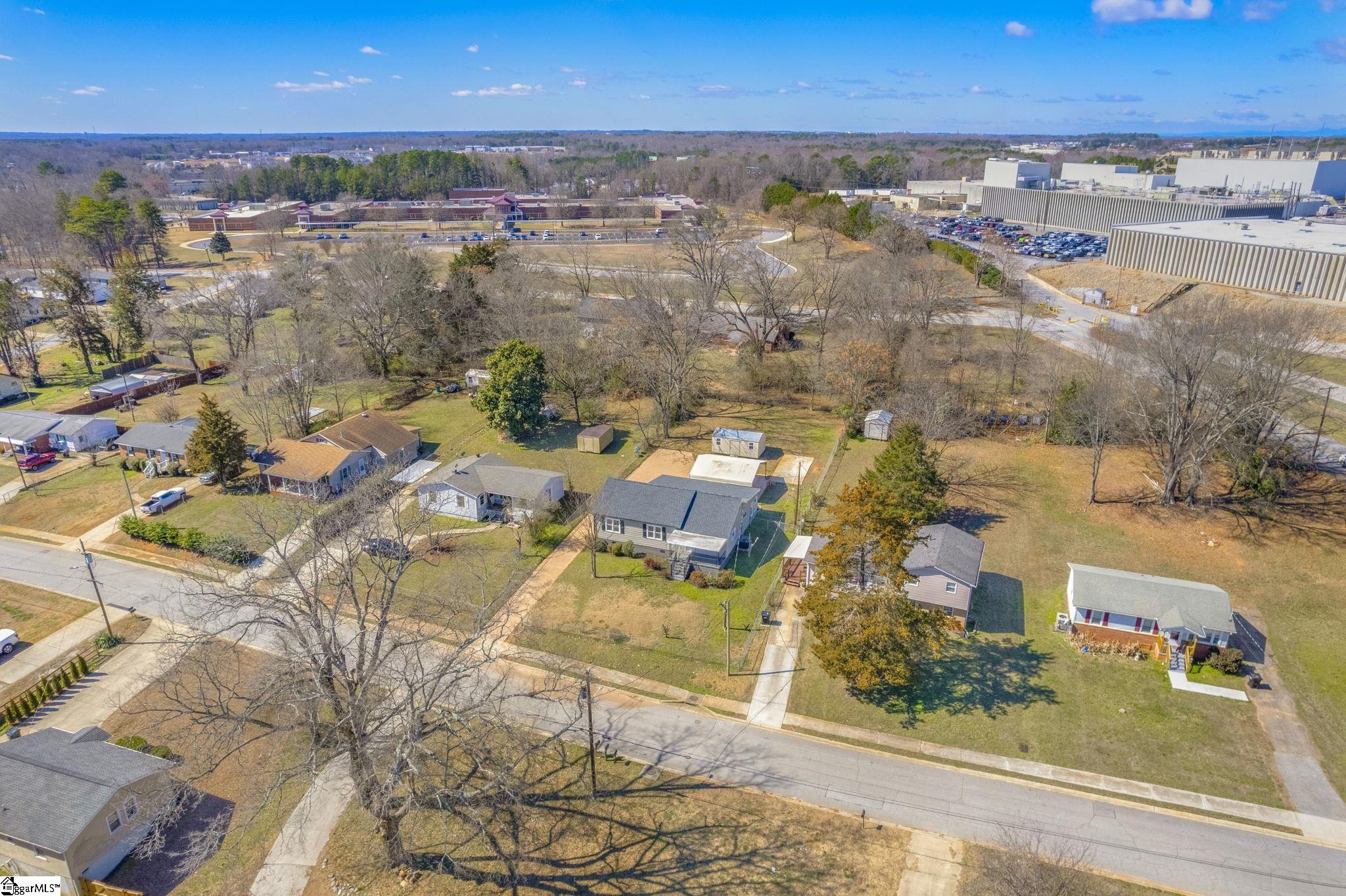 main property photo 33