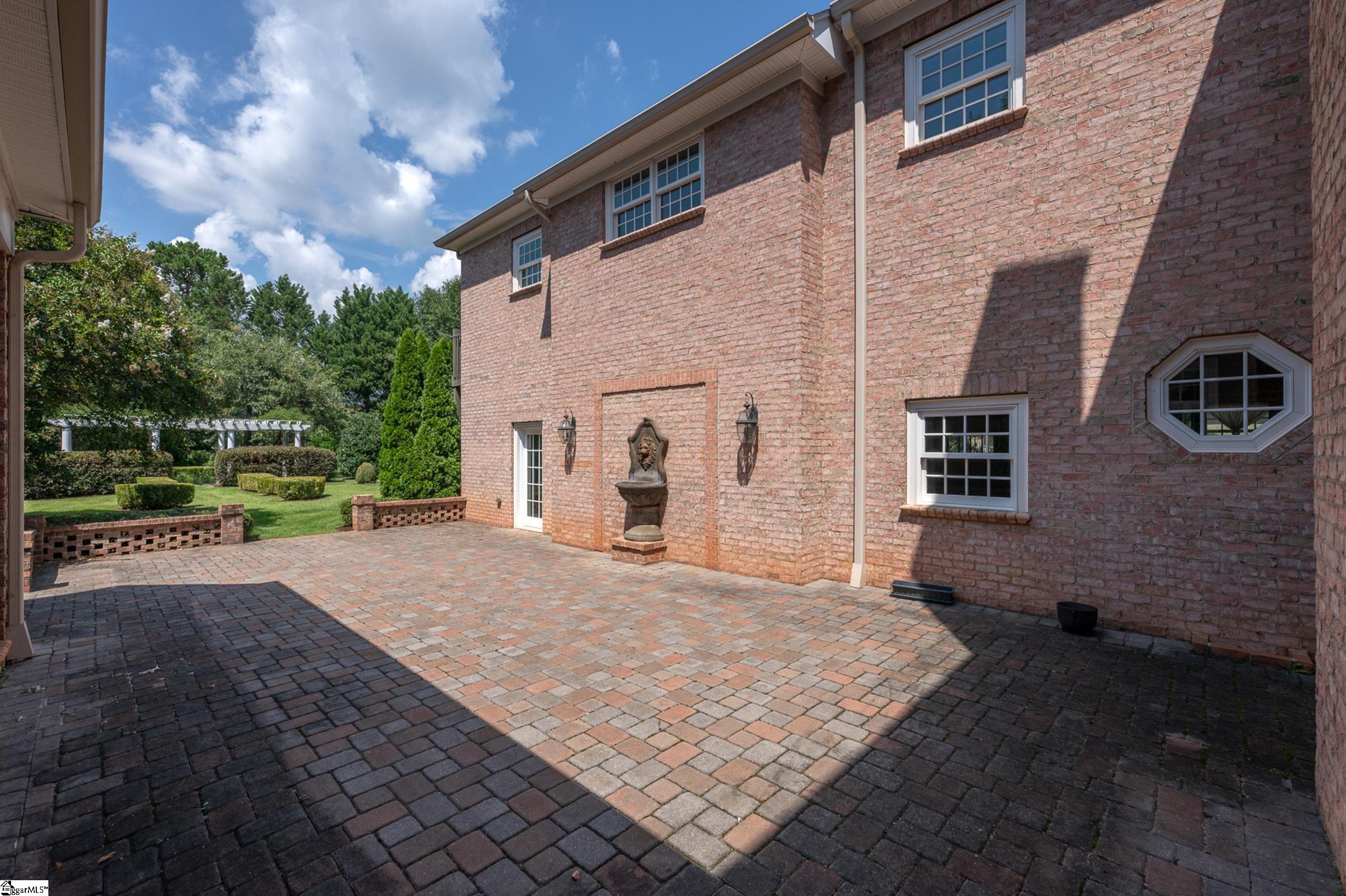 main property photo 39