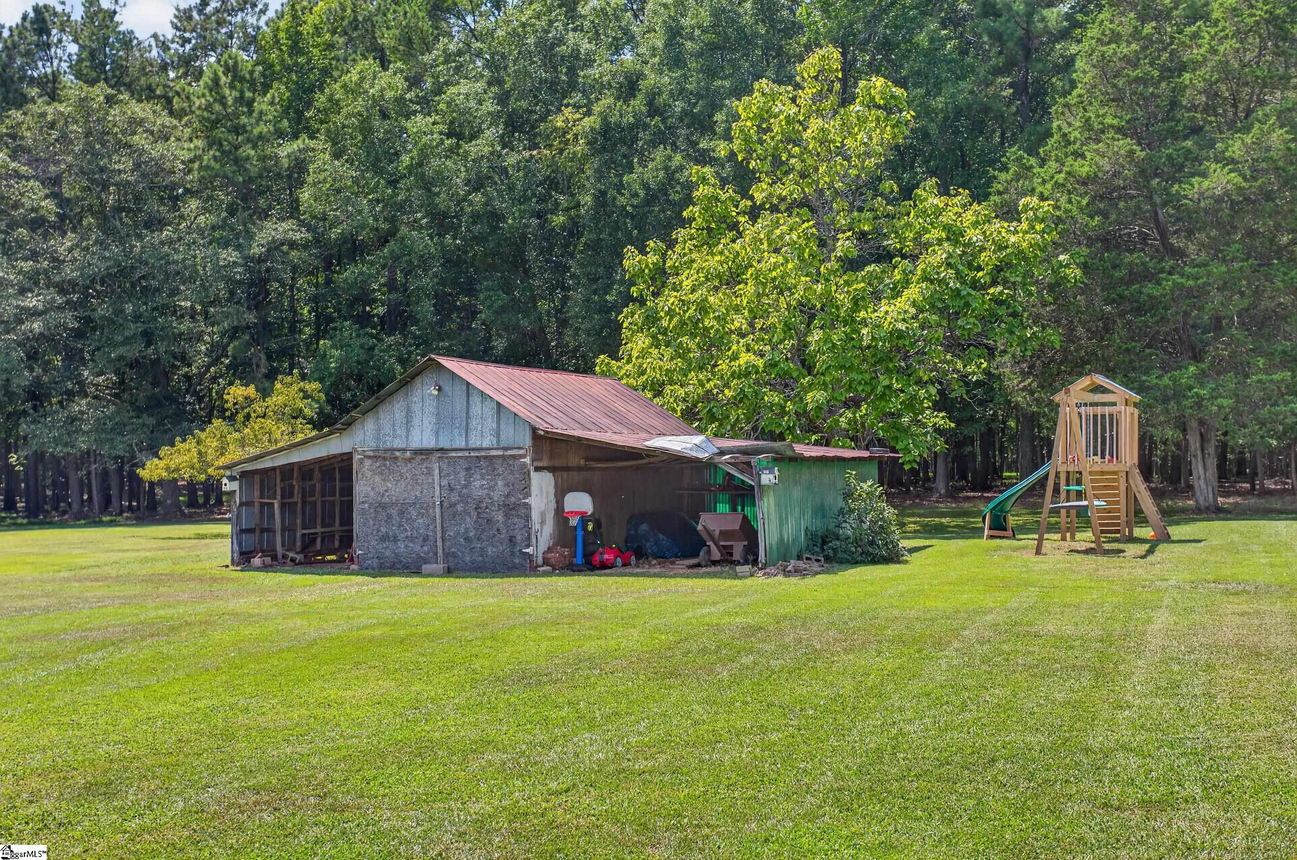 main property photo 4