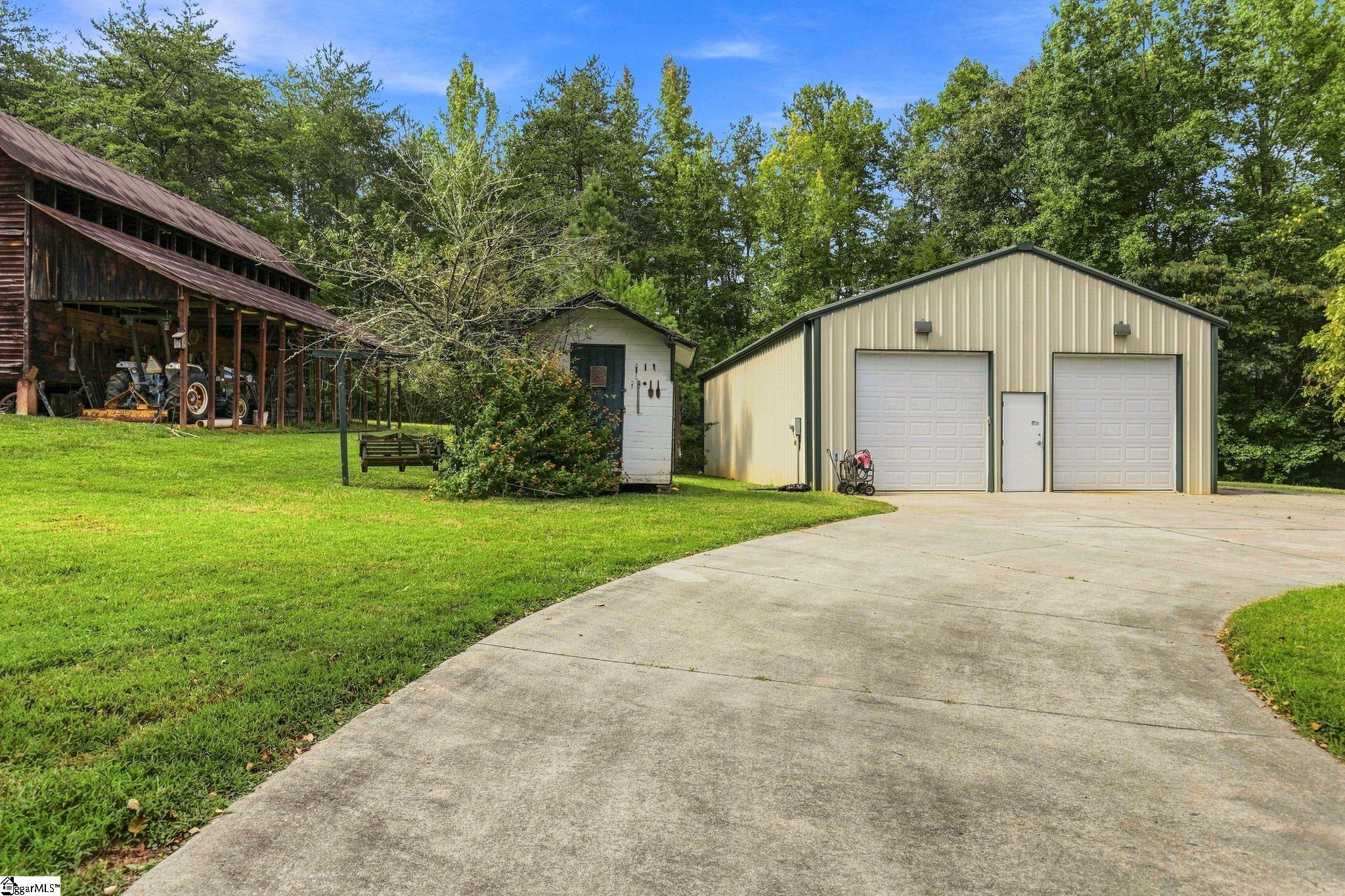 main property photo 8