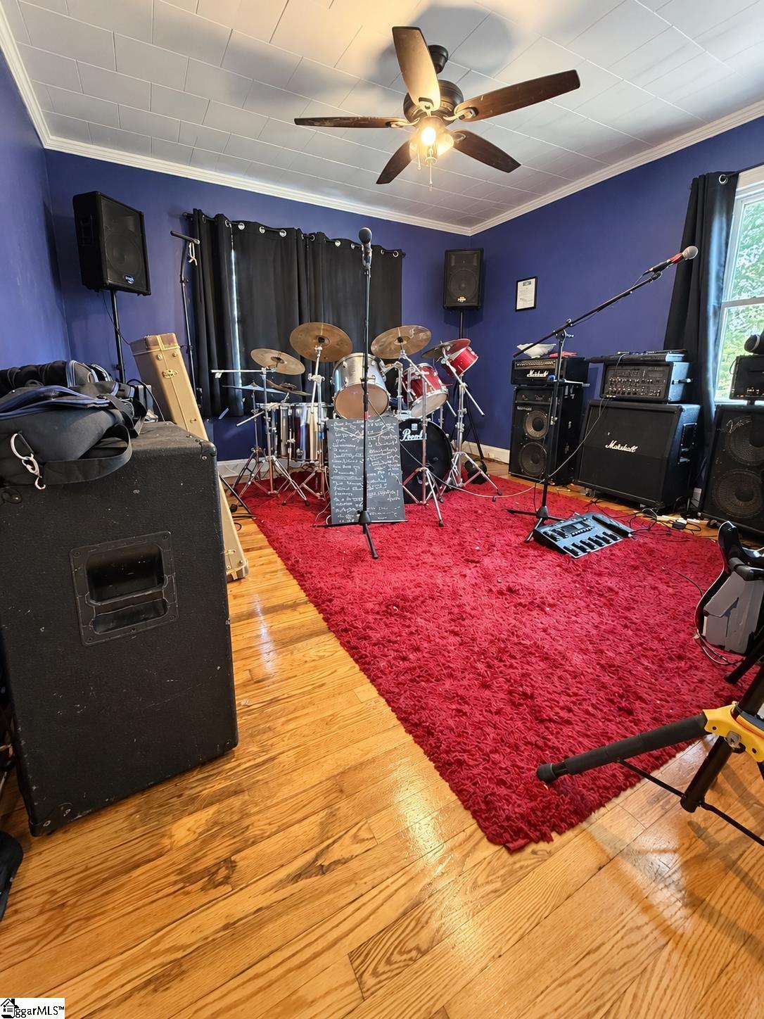 main property photo 16