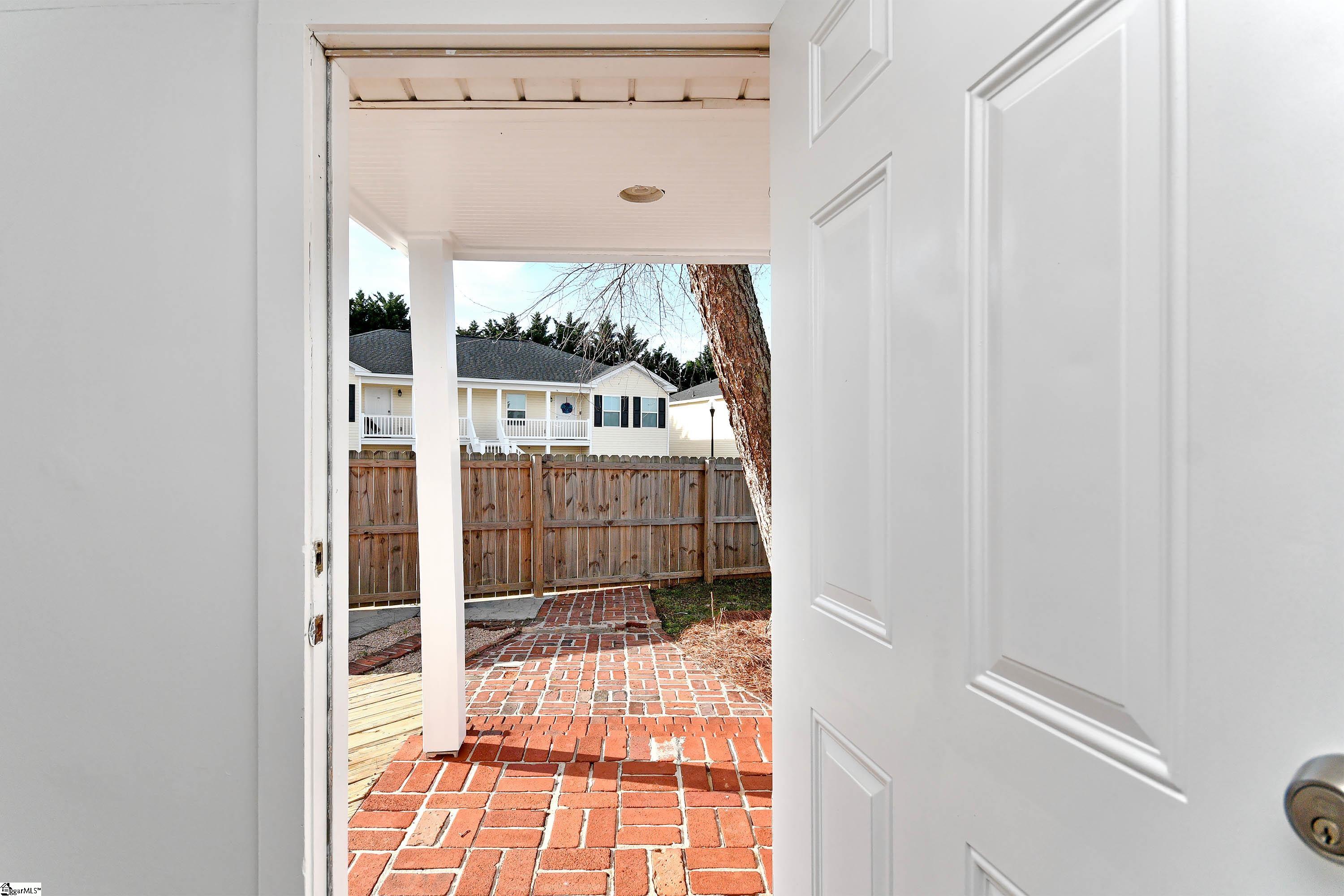 main property photo 43