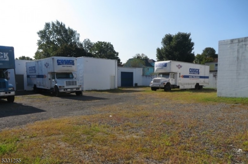 main property photo 4