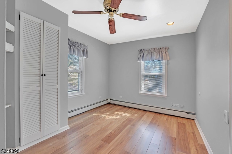 property viewer photo 12