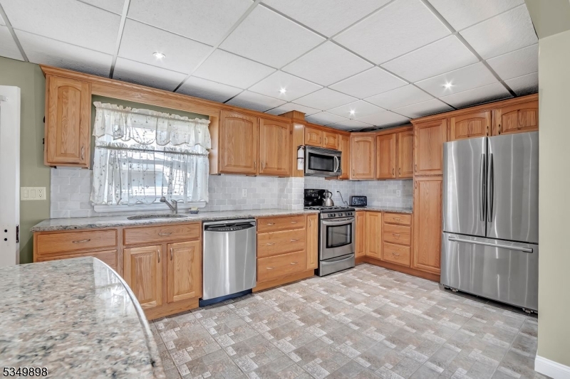property viewer photo 7