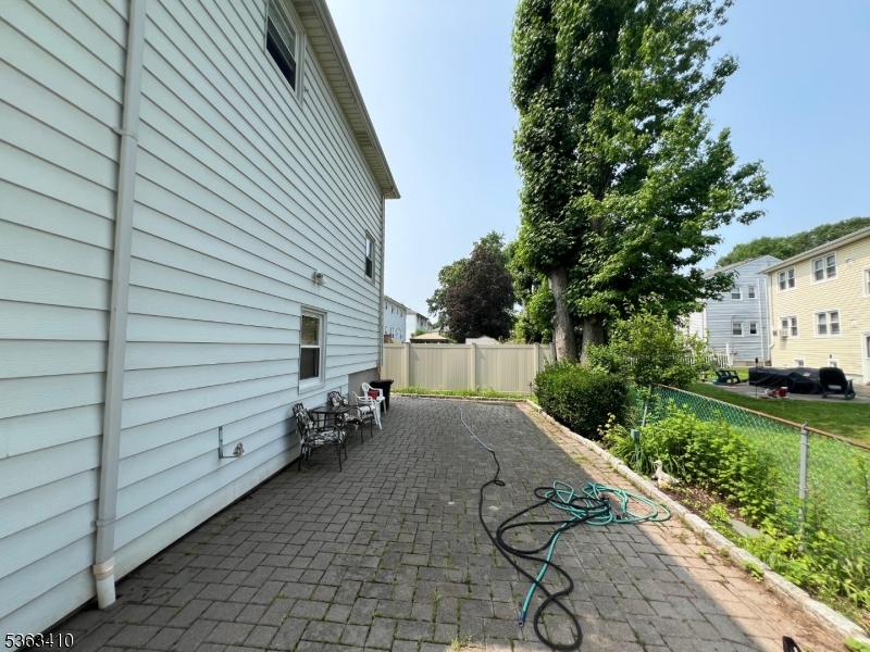 property viewer photo 17